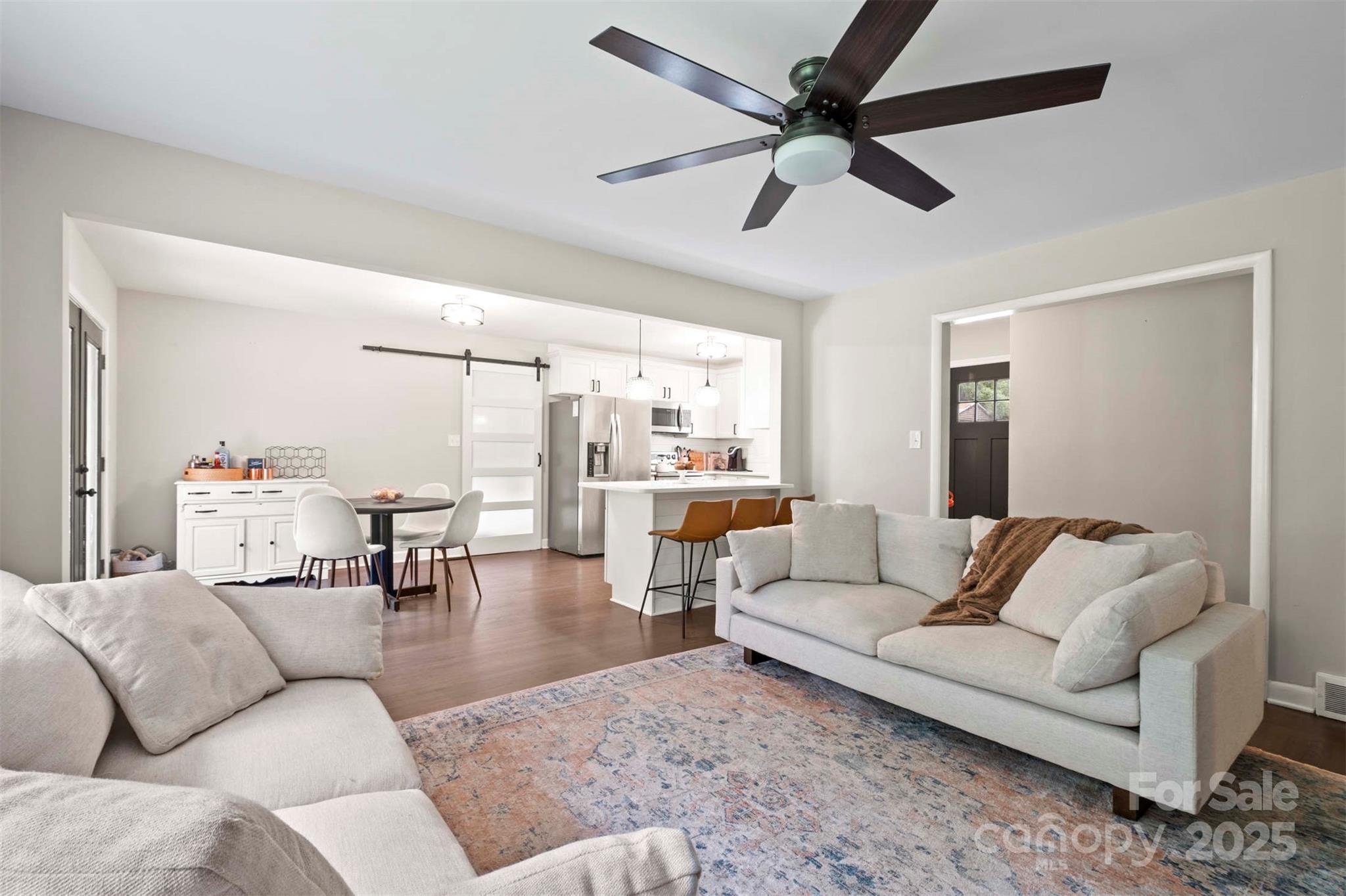 5442 Kinsale Lane Property Photo 11