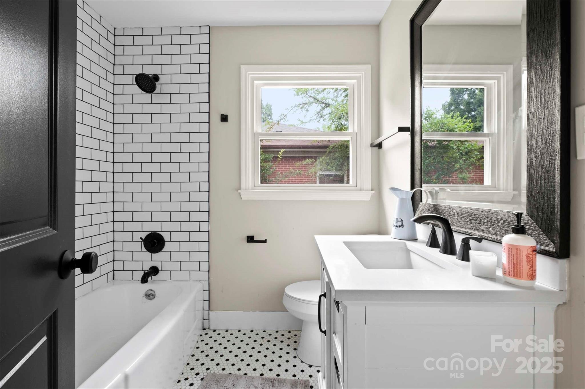 5442 Kinsale Lane Property Photo 12