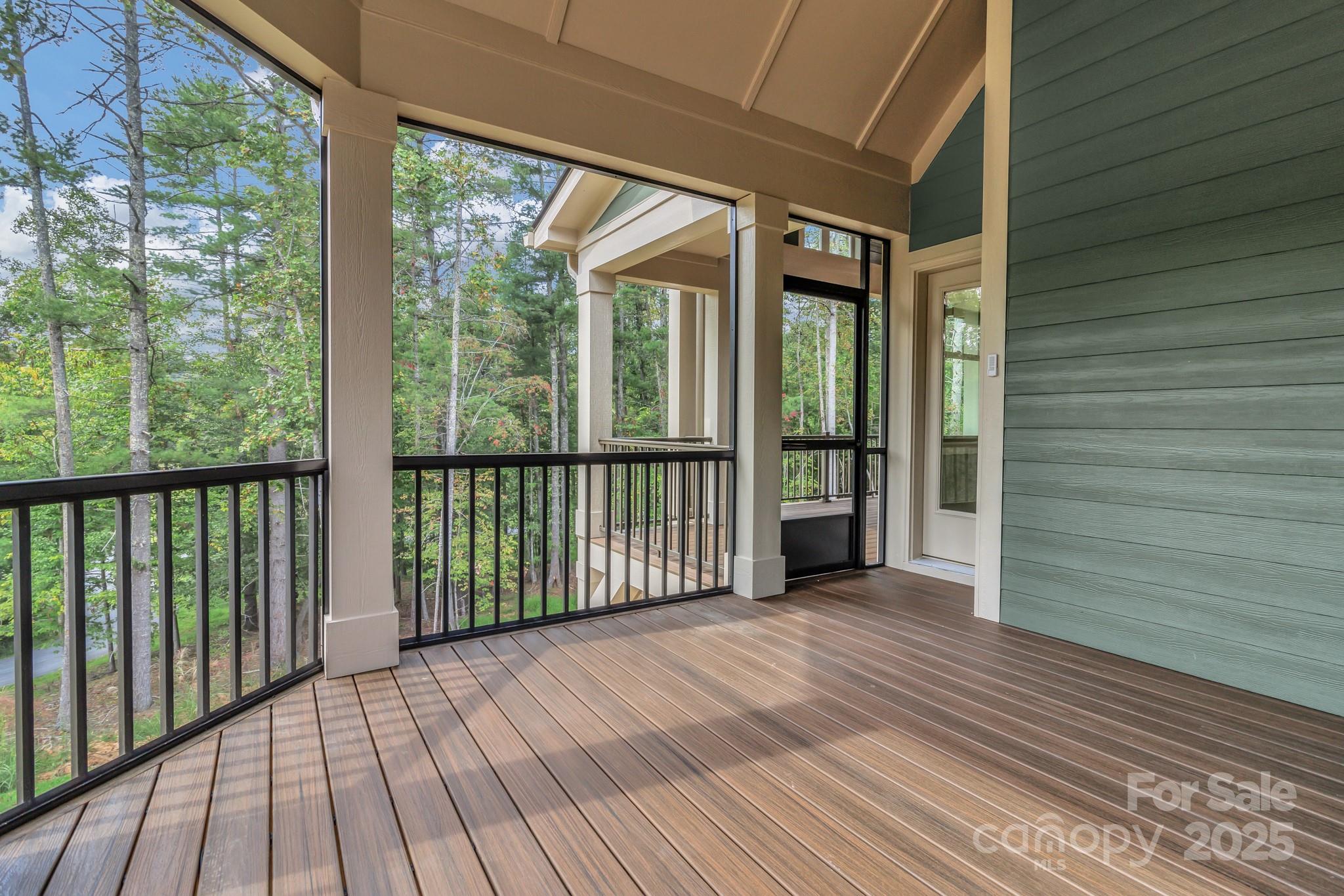926 Settlers Trail Property Photo 28