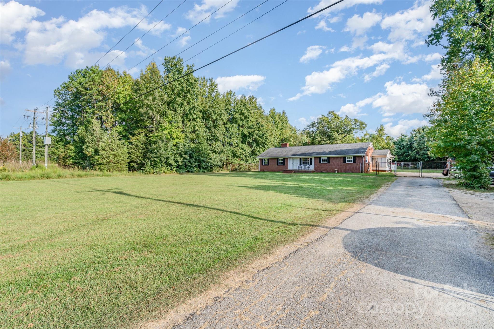 2135 Nc 152 Highway Property Photo 2