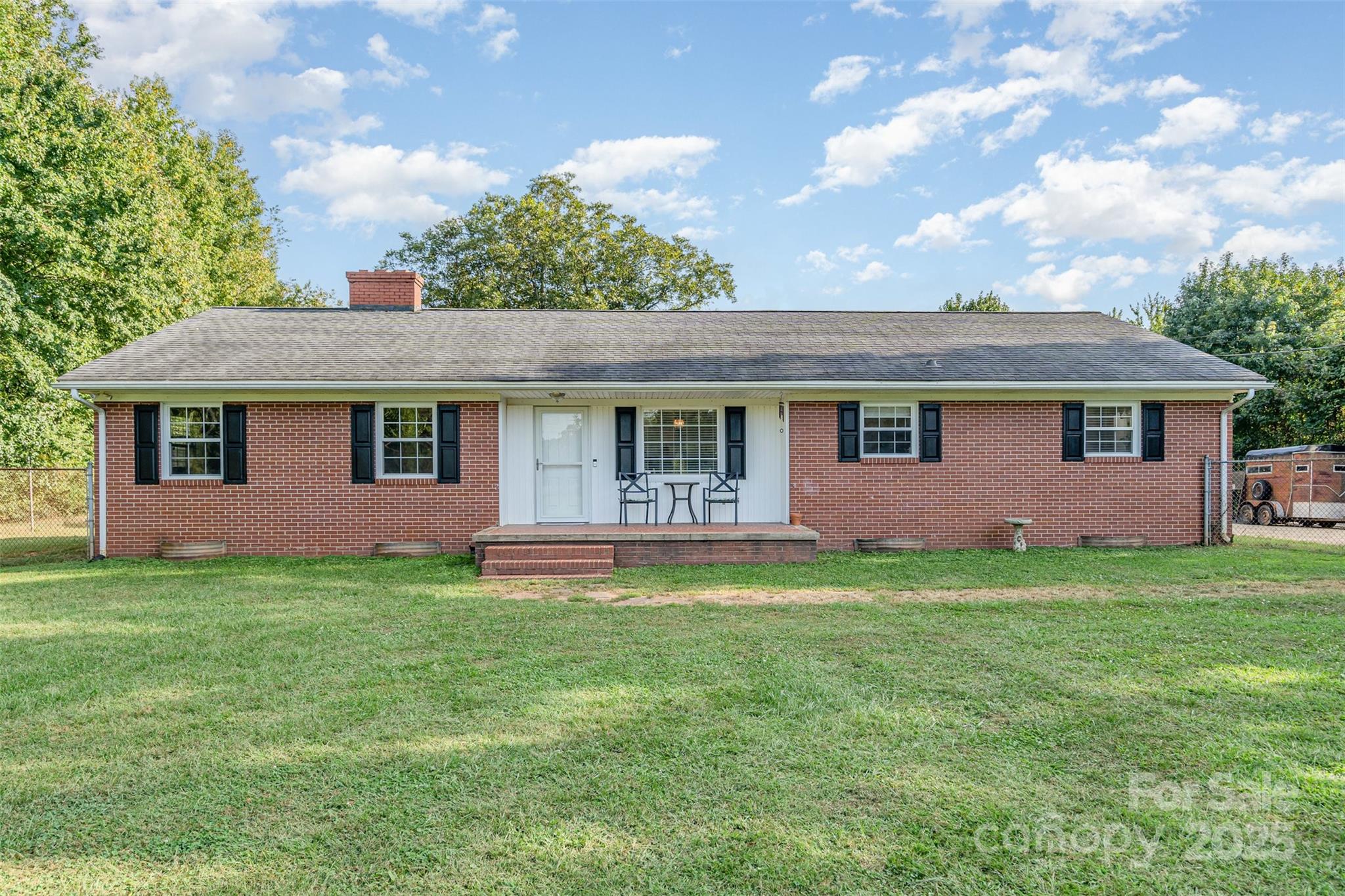 2135 Nc 152 Highway Property Photo 3