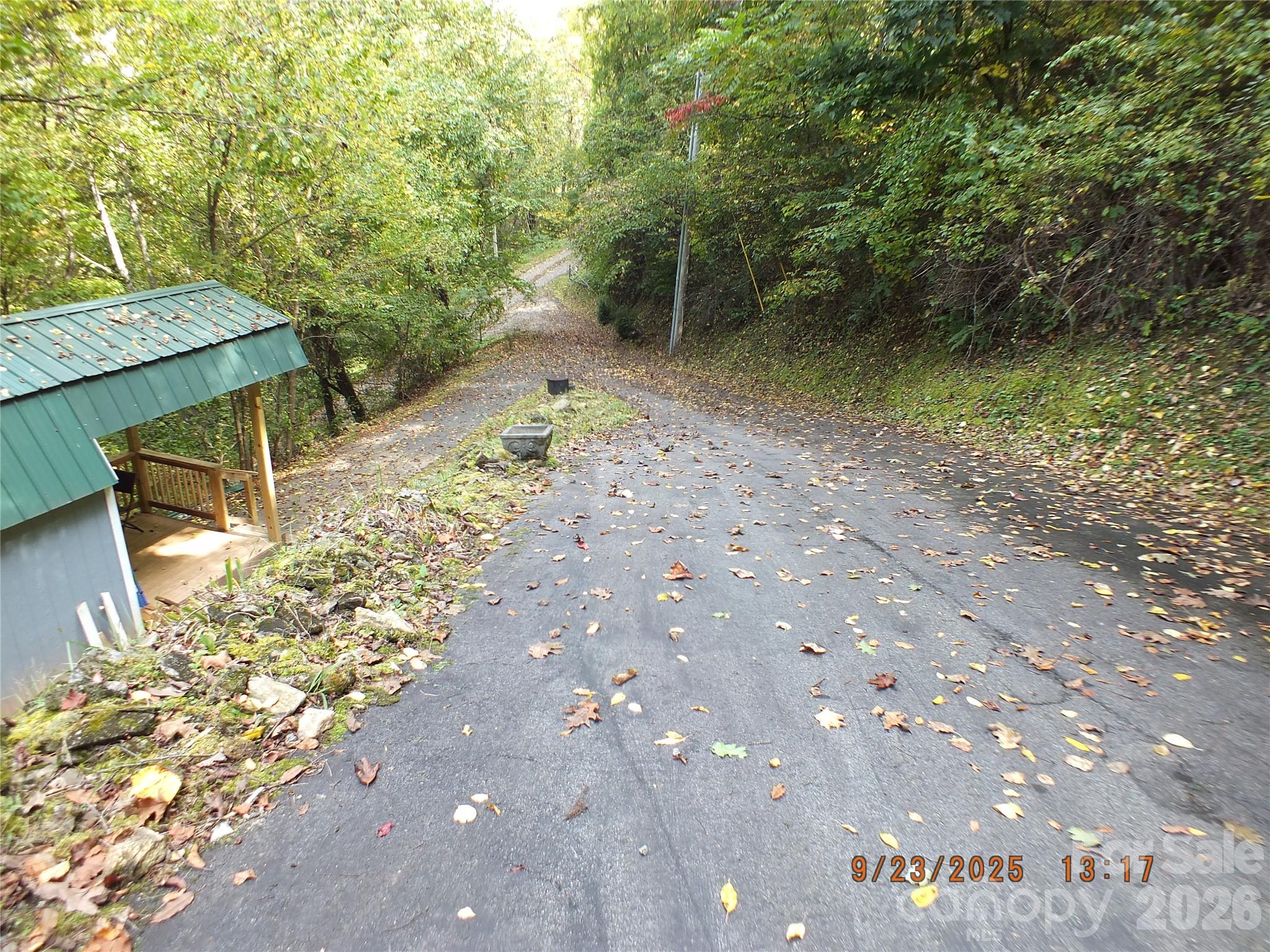 408 Whispering Winds Road Property Photo 24
