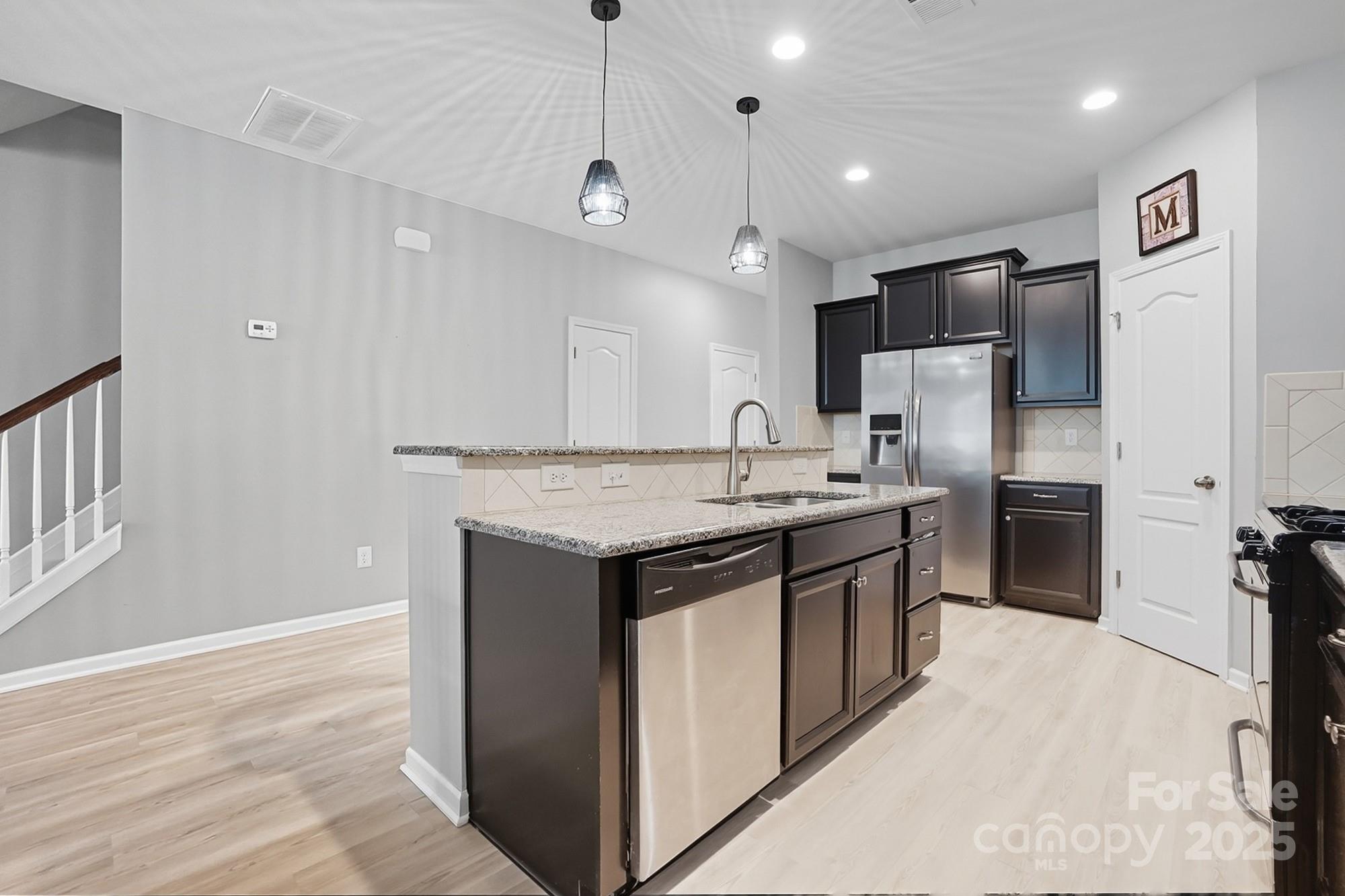 3033 Honeylocust Lane Property Photo 7