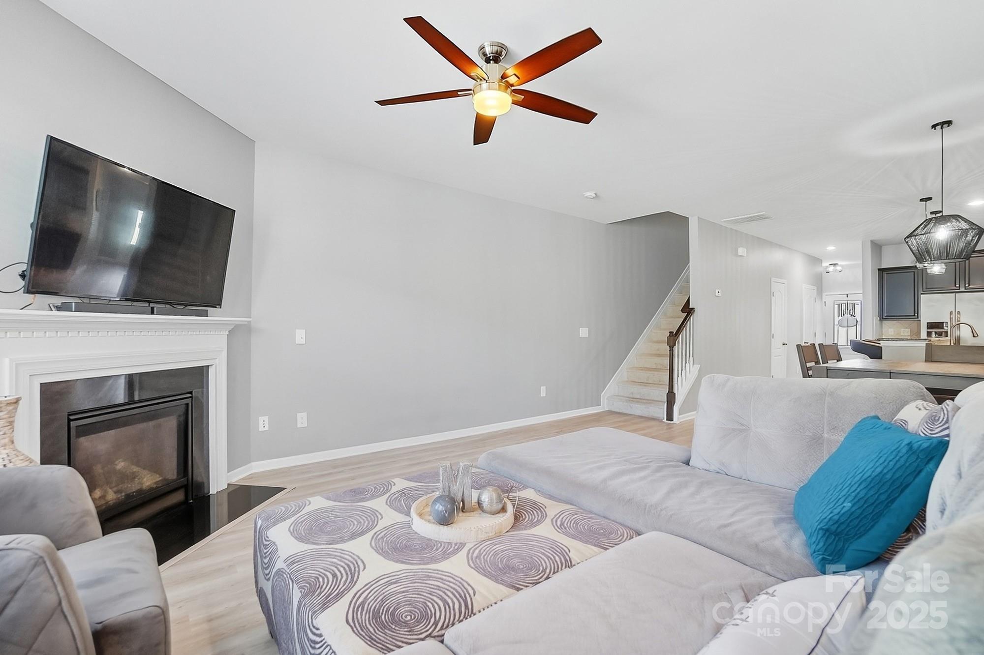 3033 Honeylocust Lane Property Photo 14