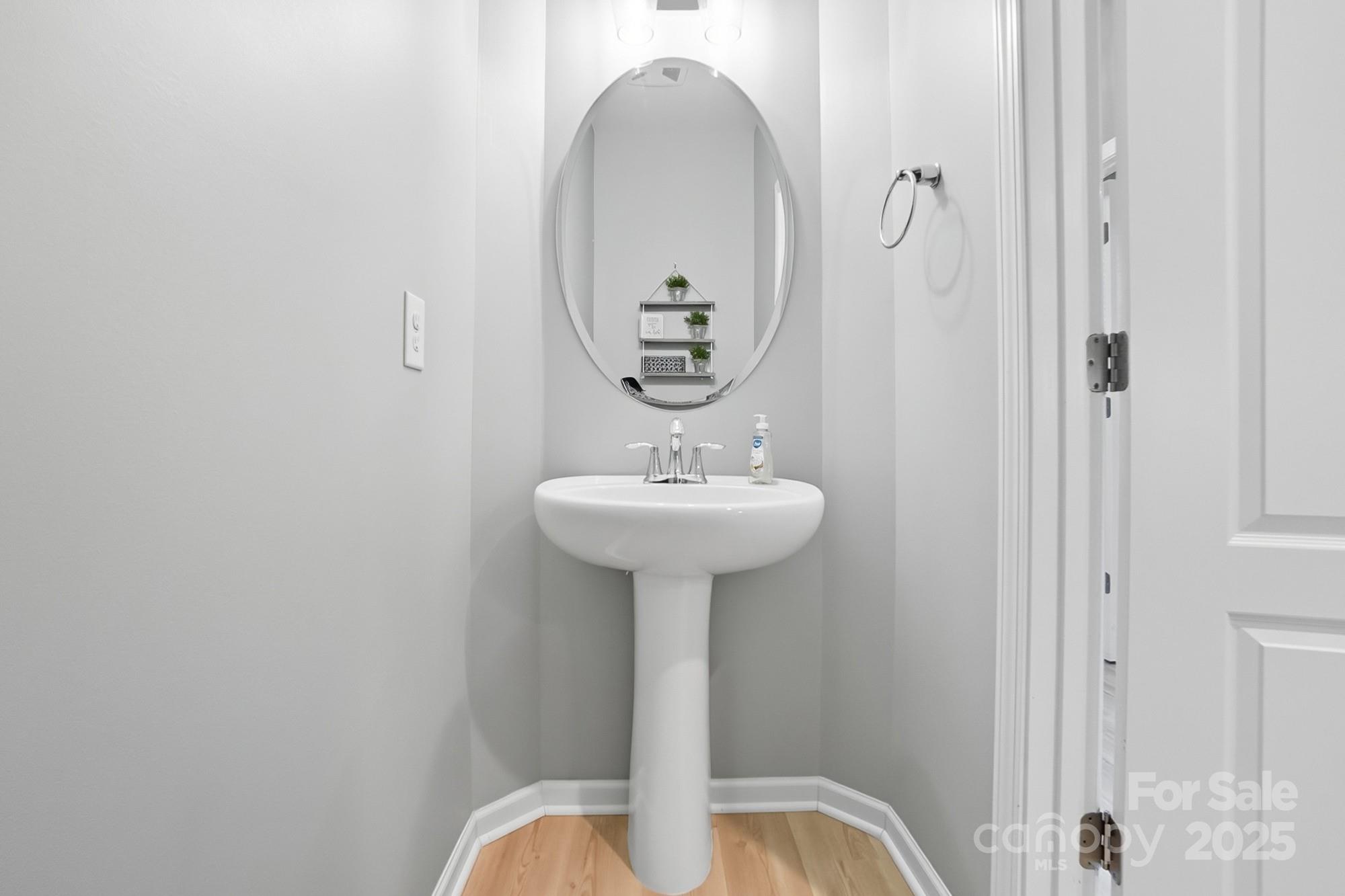 3033 Honeylocust Lane Property Photo 19