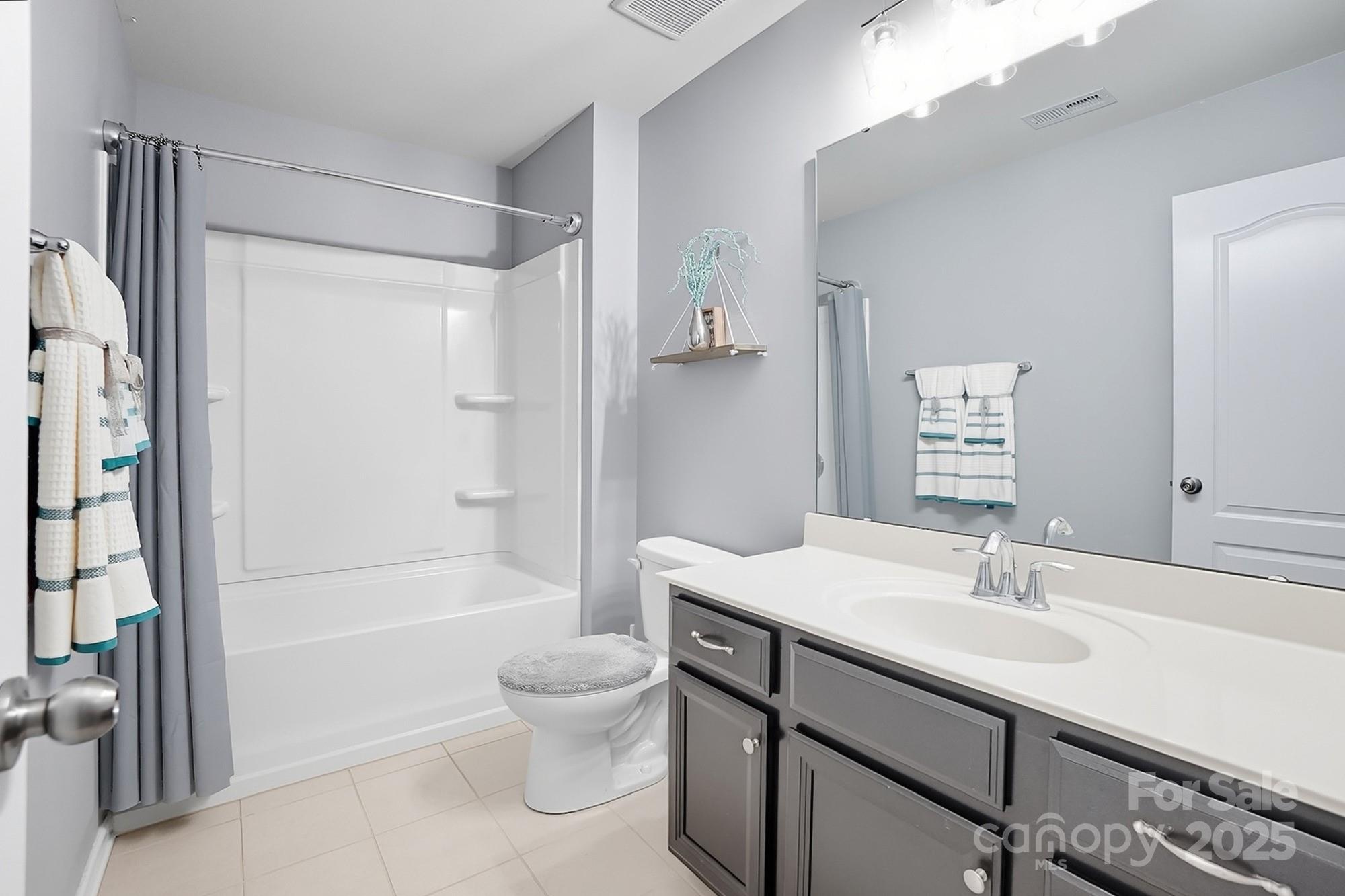 3033 Honeylocust Lane Property Photo 31