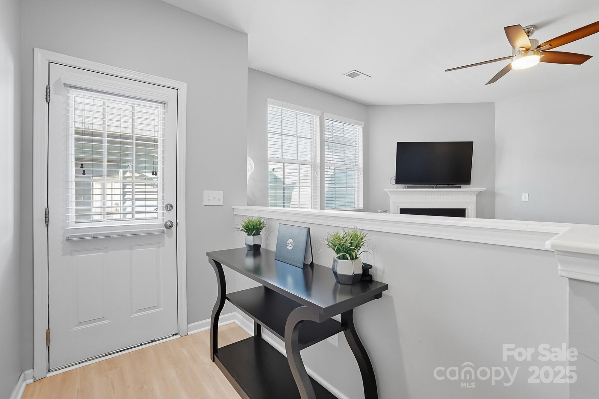 3033 Honeylocust Lane Property Photo 36