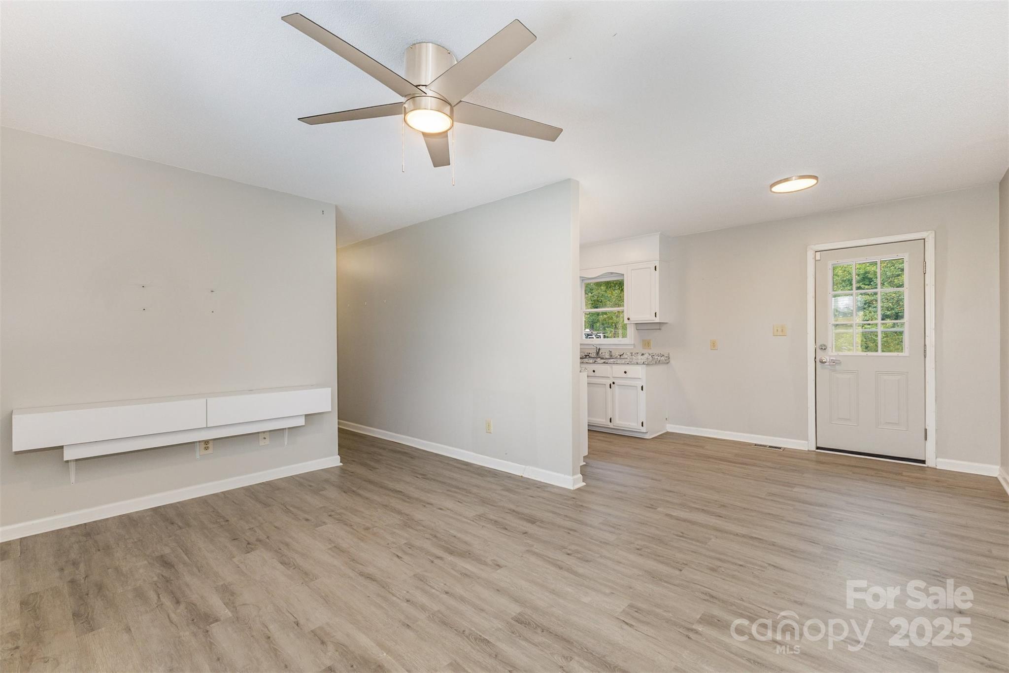 1310 Love Road Property Photo 8