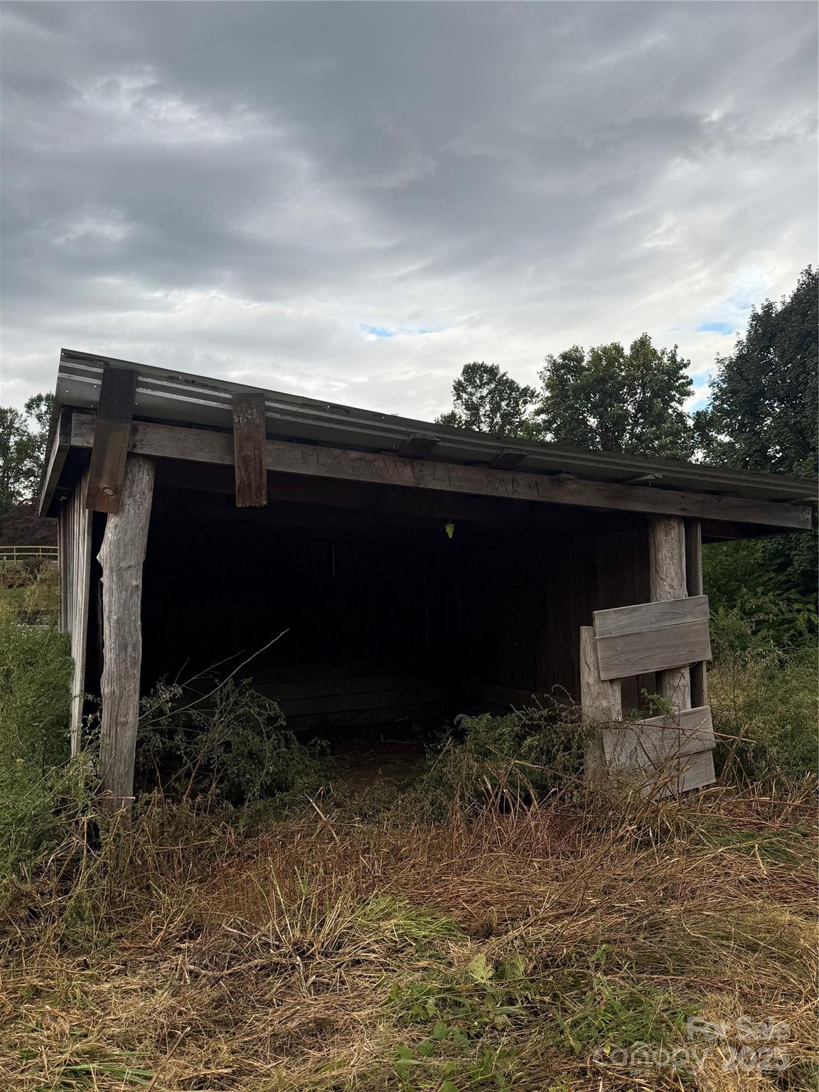 000 Bobs Road Property Photo 15