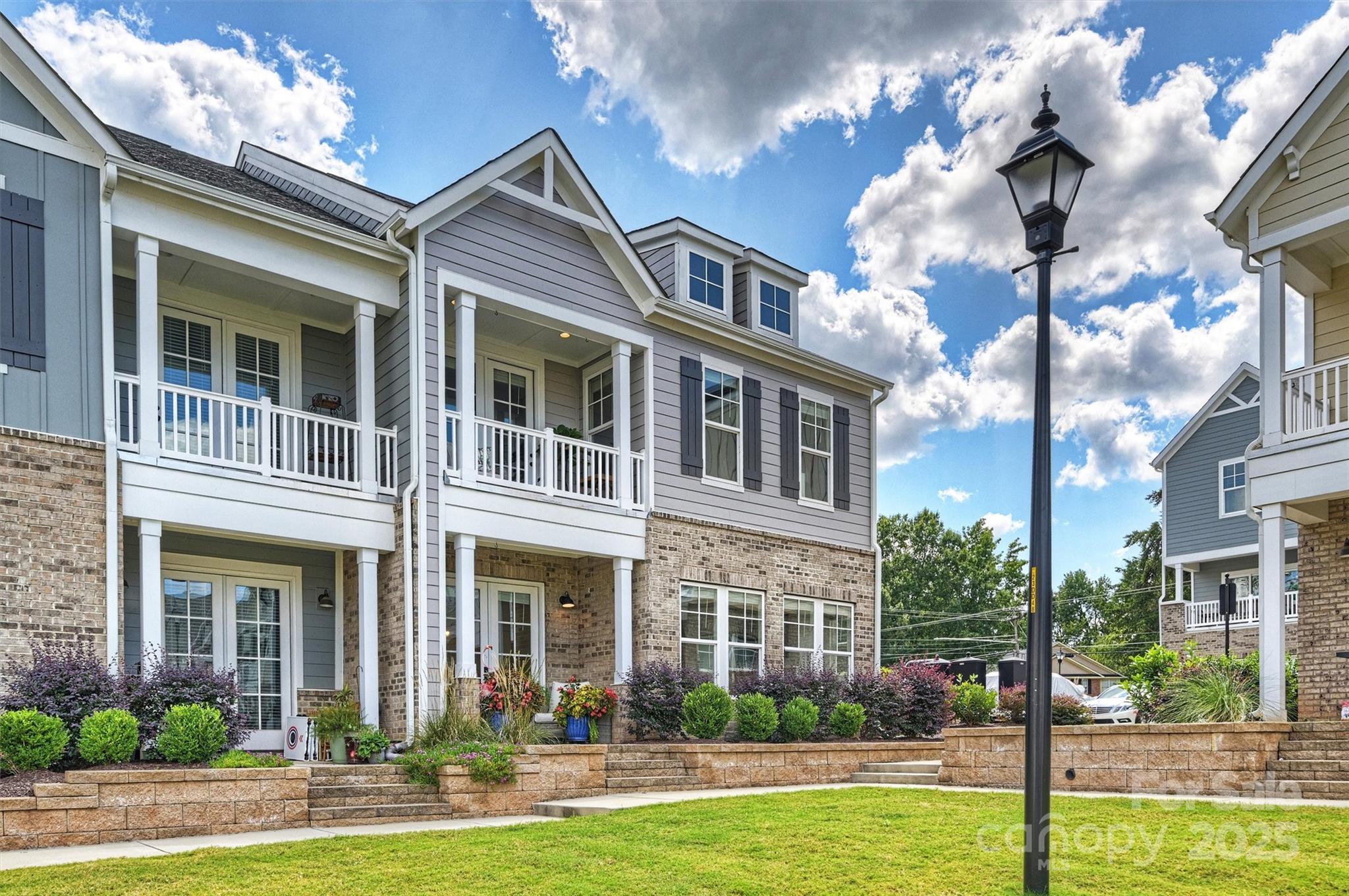 215 Junaluska Drive Property Photo 2