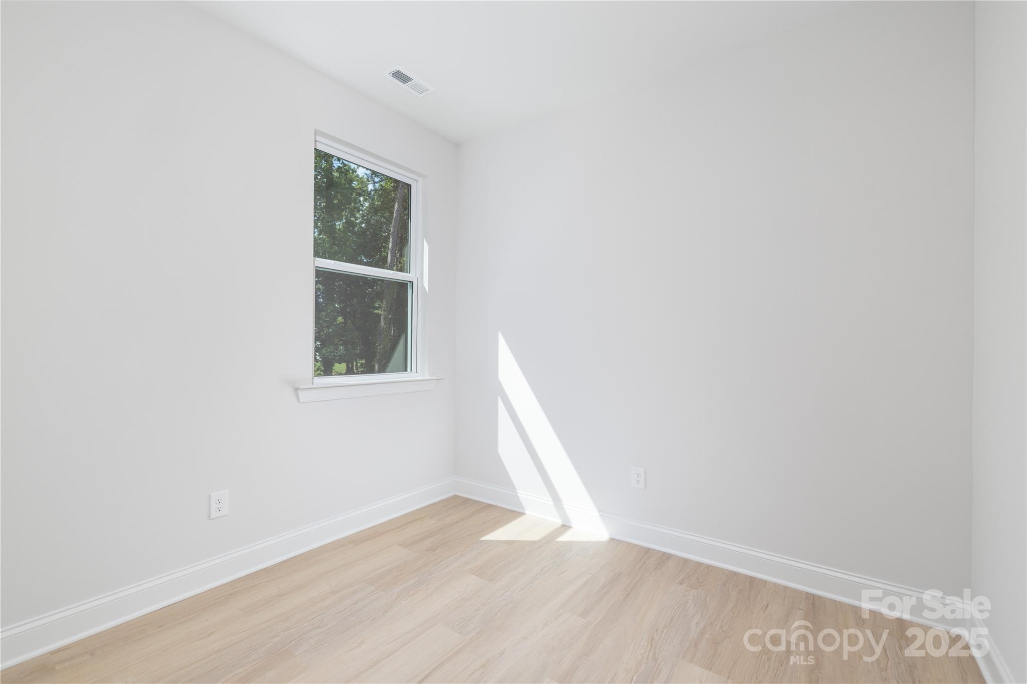 405 Winston Avenue Property Photo 19