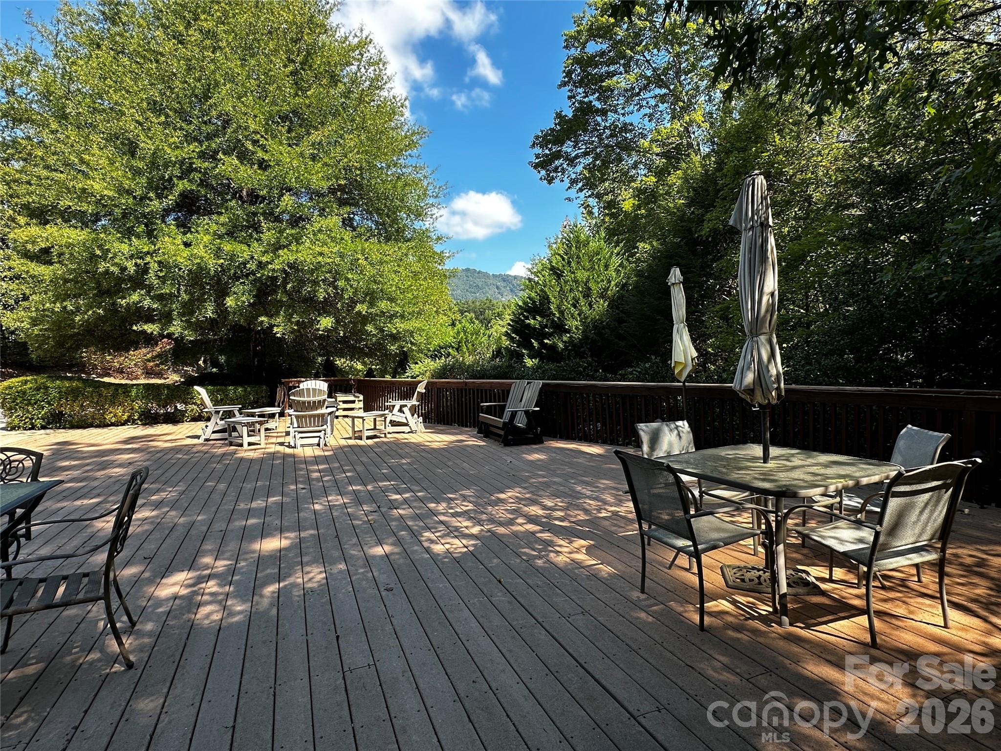 133 Cornell Circle Property Photo 1