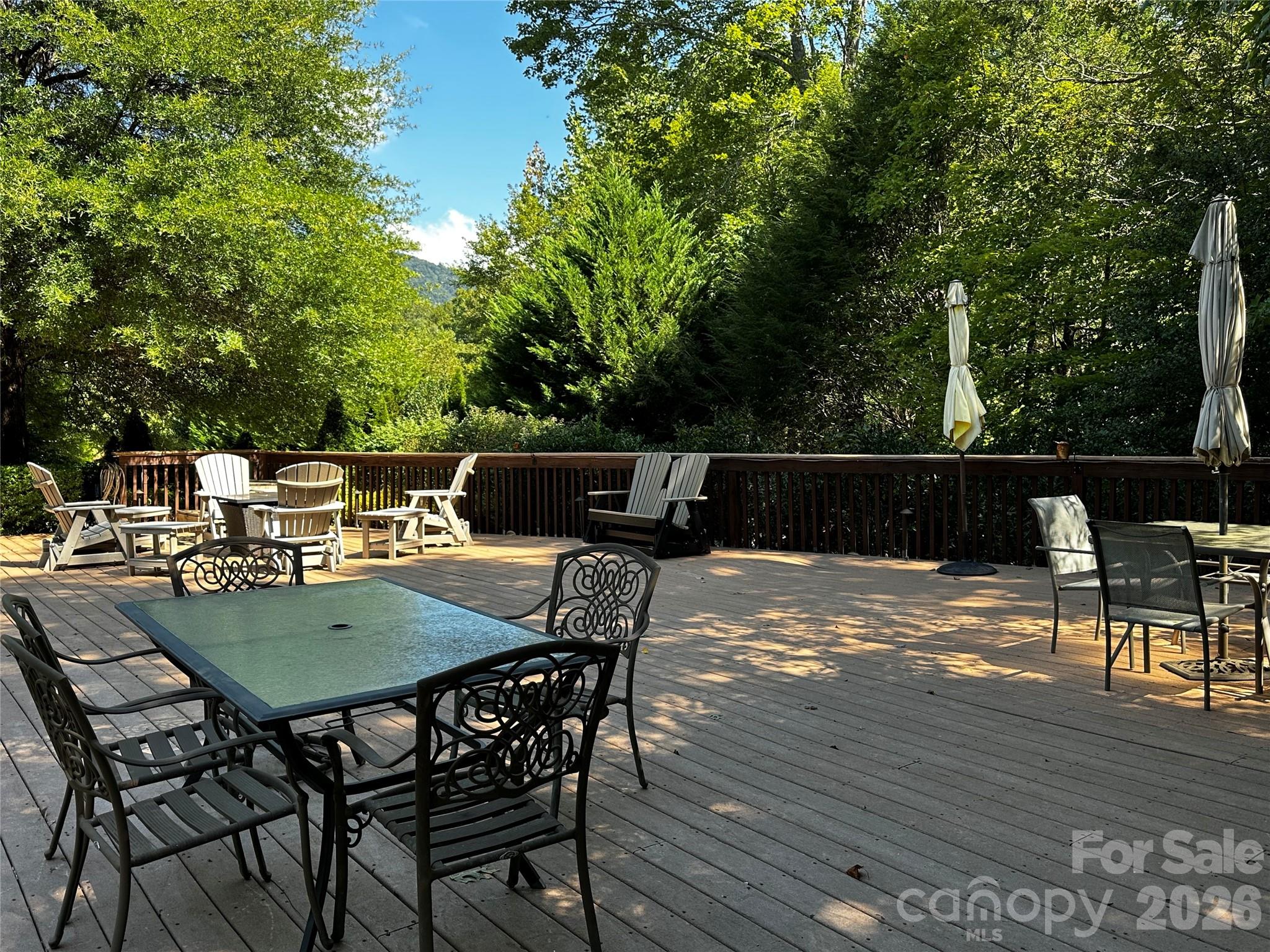 133 Cornell Circle Property Photo 2