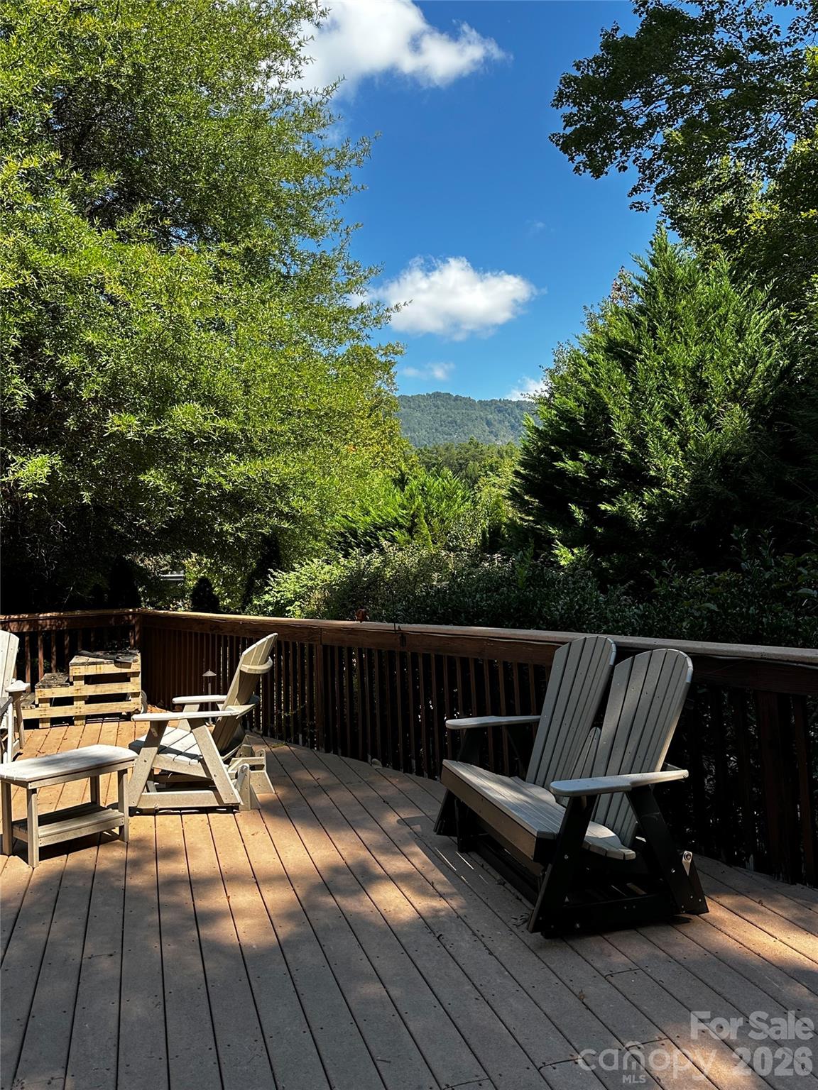 133 Cornell Circle Property Photo 3