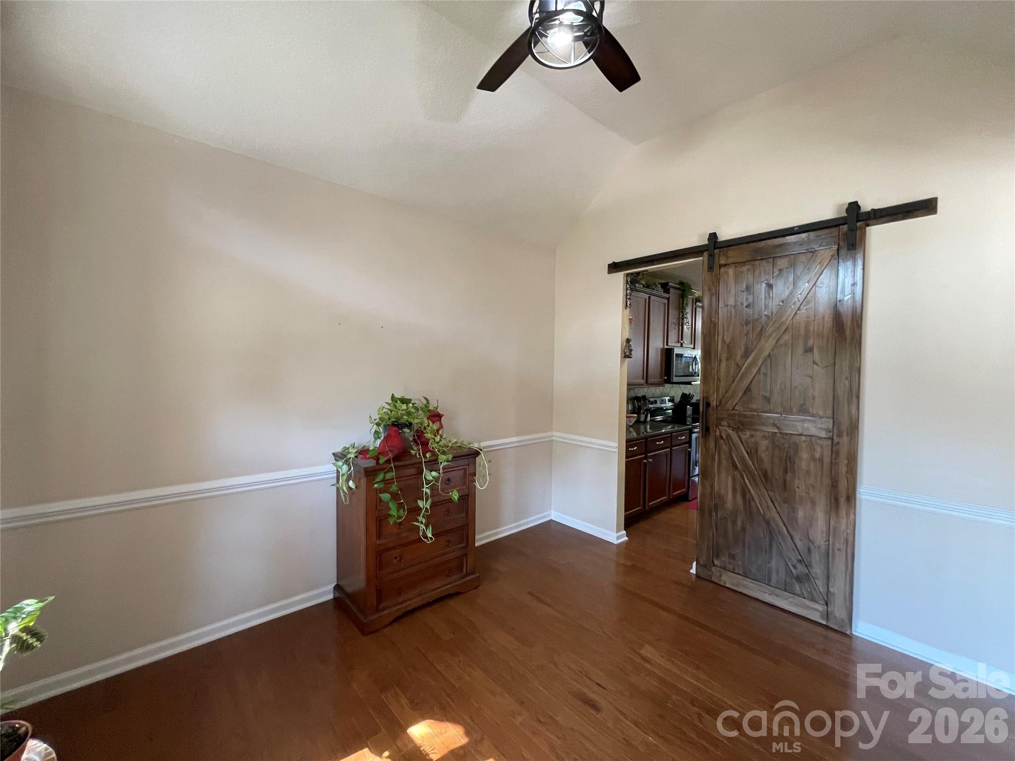 308 Tall Wheat Lane Property Photo 14