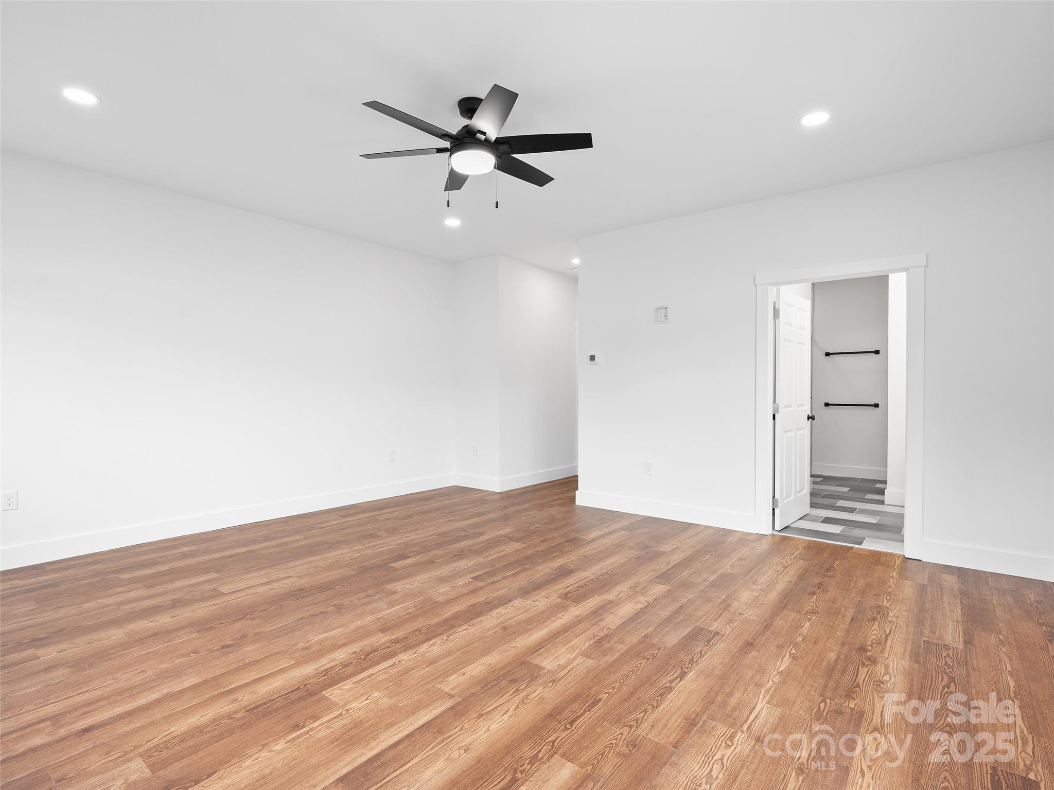 15 Riemar Lane Property Photo 30