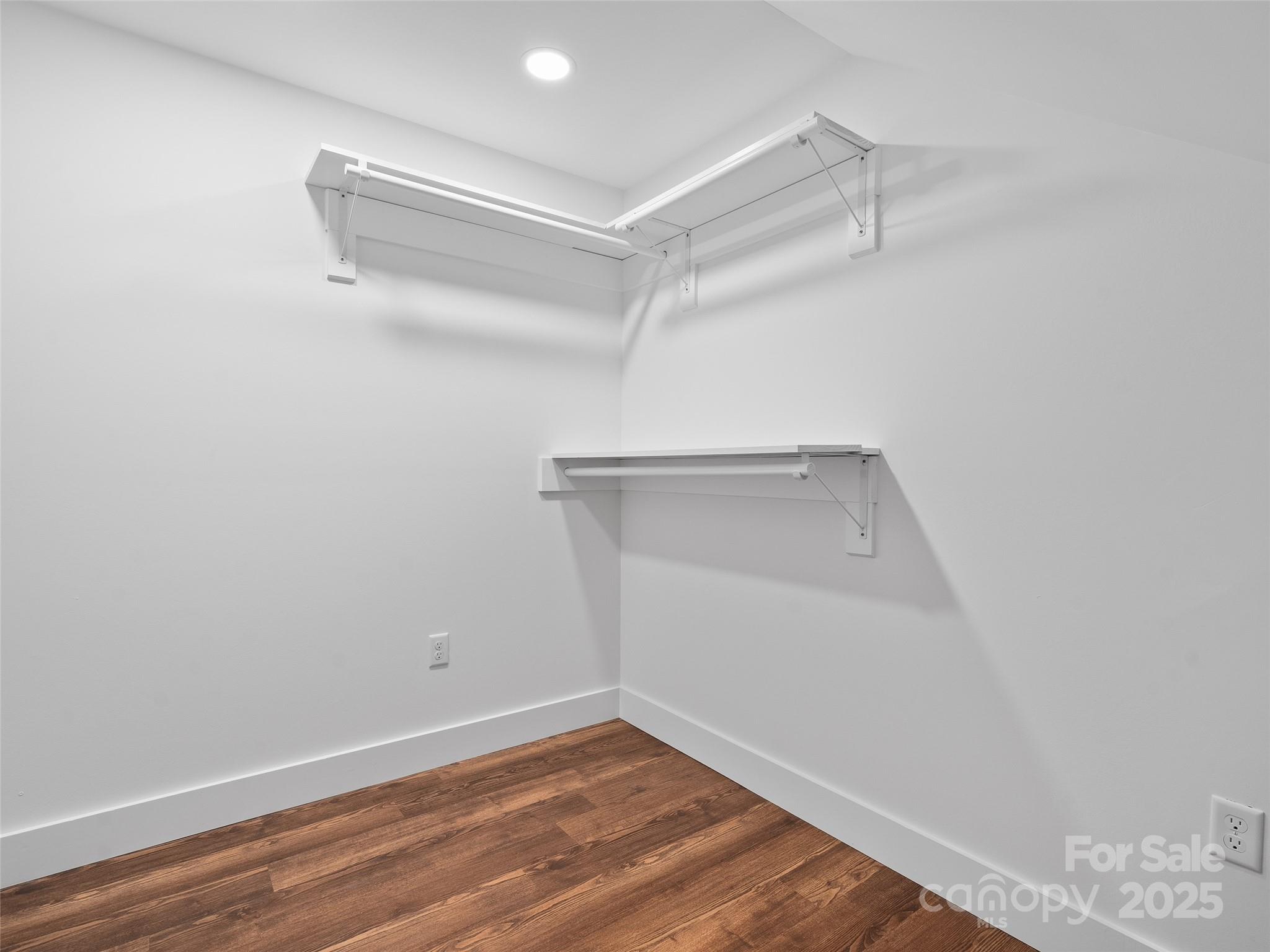 15 Riemar Lane Property Photo 38