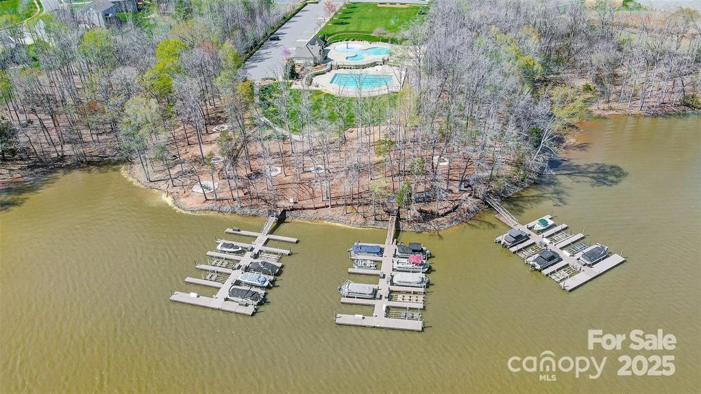 1020 Alicante Avenue Property Photo 2