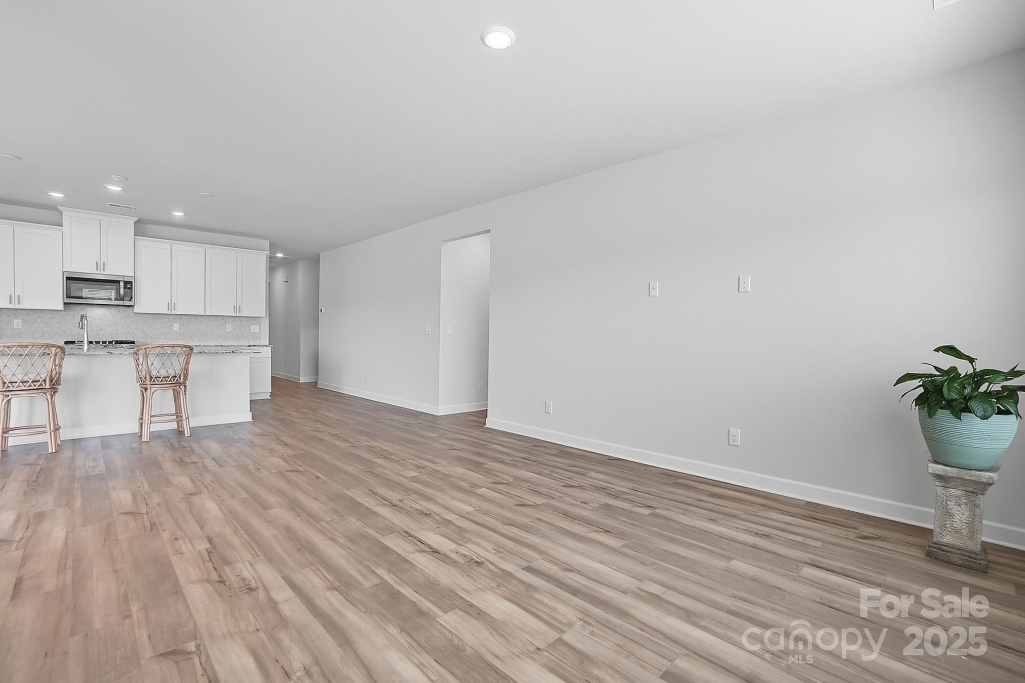 1020 Alicante Avenue Property Photo 10