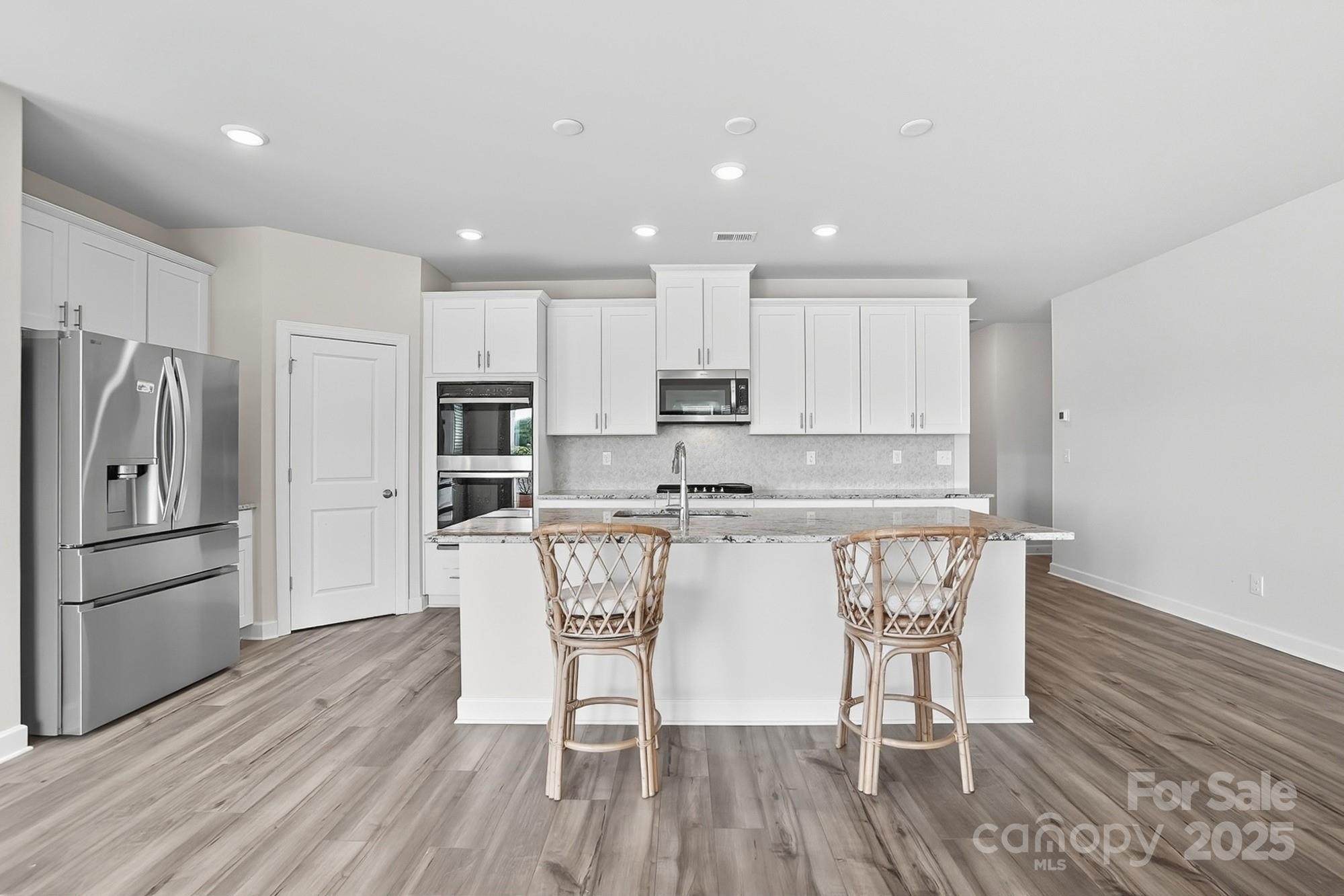 1020 Alicante Avenue Property Photo 12