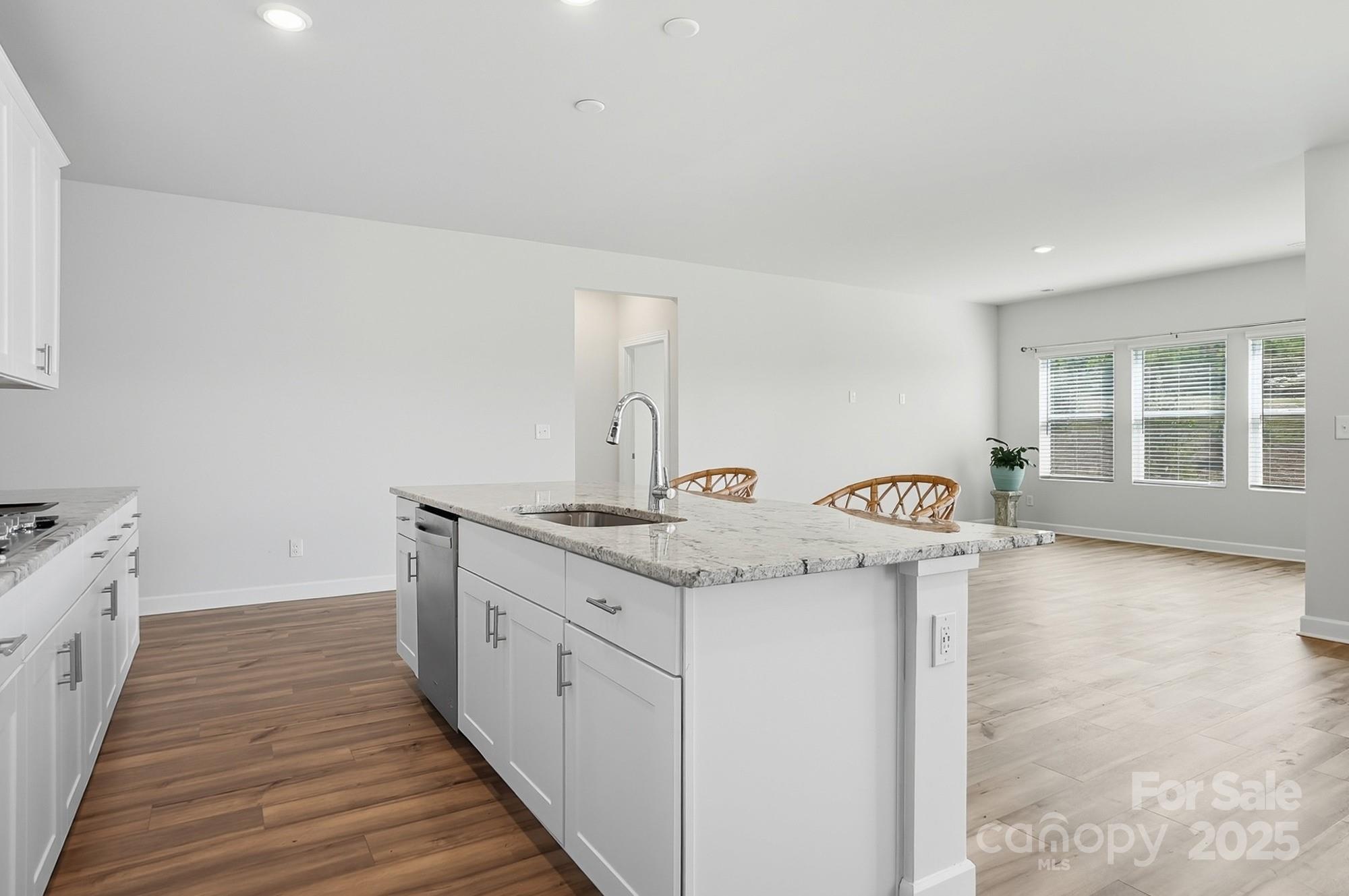 1020 Alicante Avenue Property Photo 15