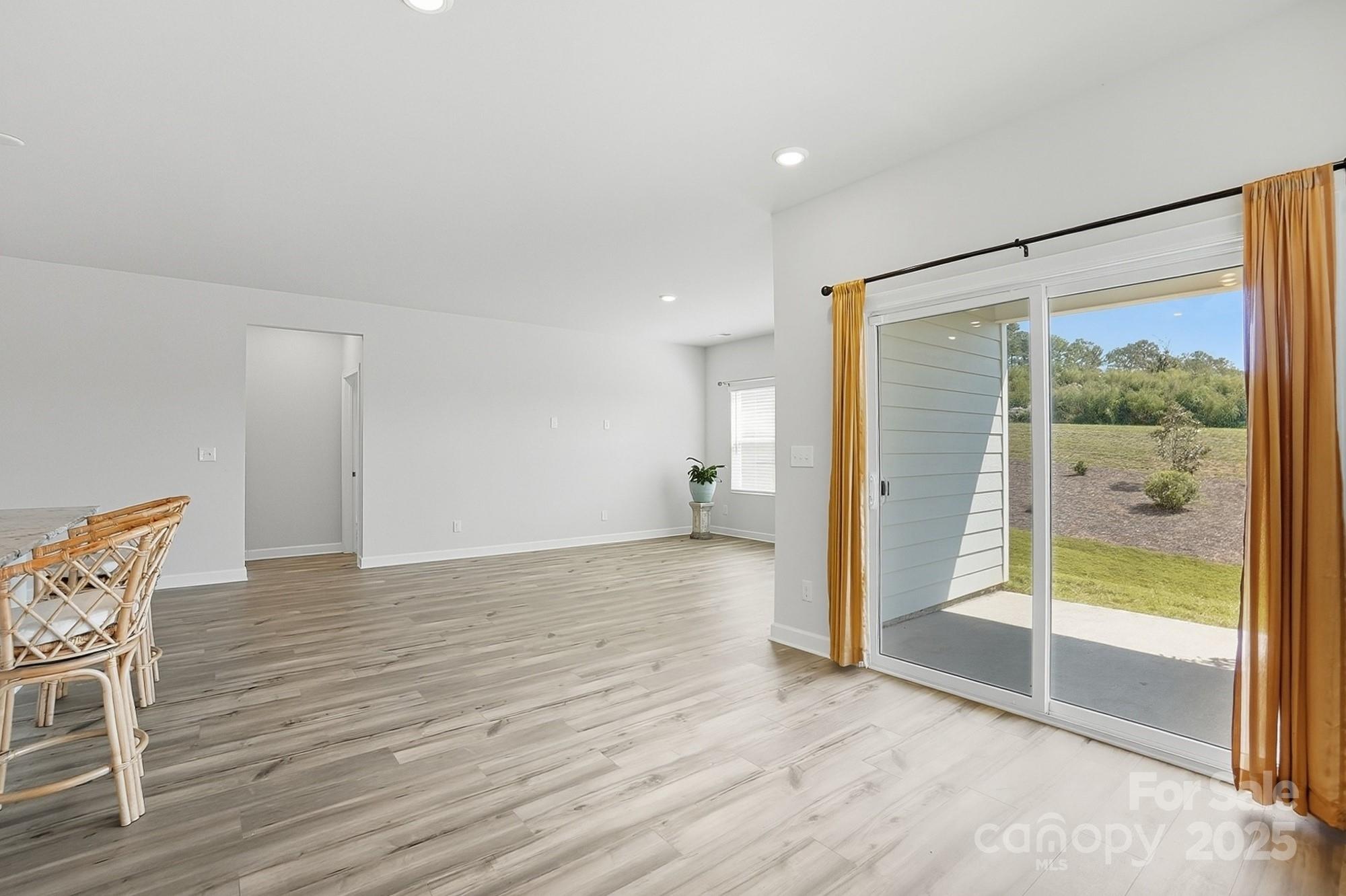 1020 Alicante Avenue Property Photo 17