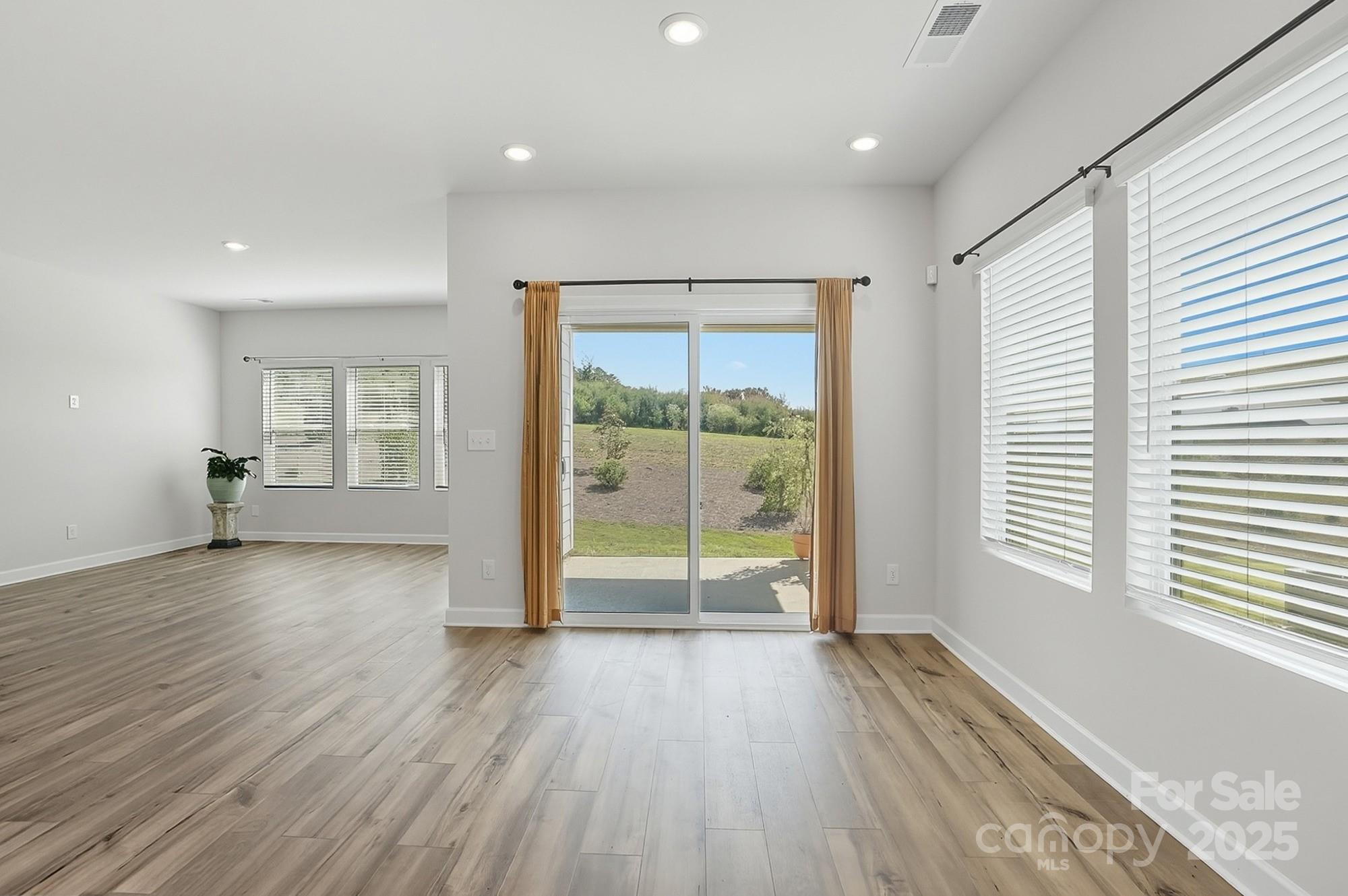 1020 Alicante Avenue Property Photo 18