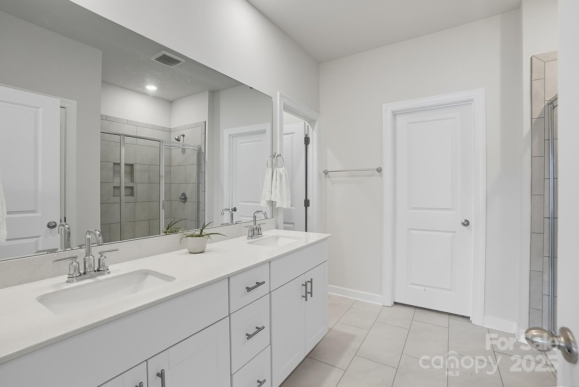 1020 Alicante Avenue Property Photo 22