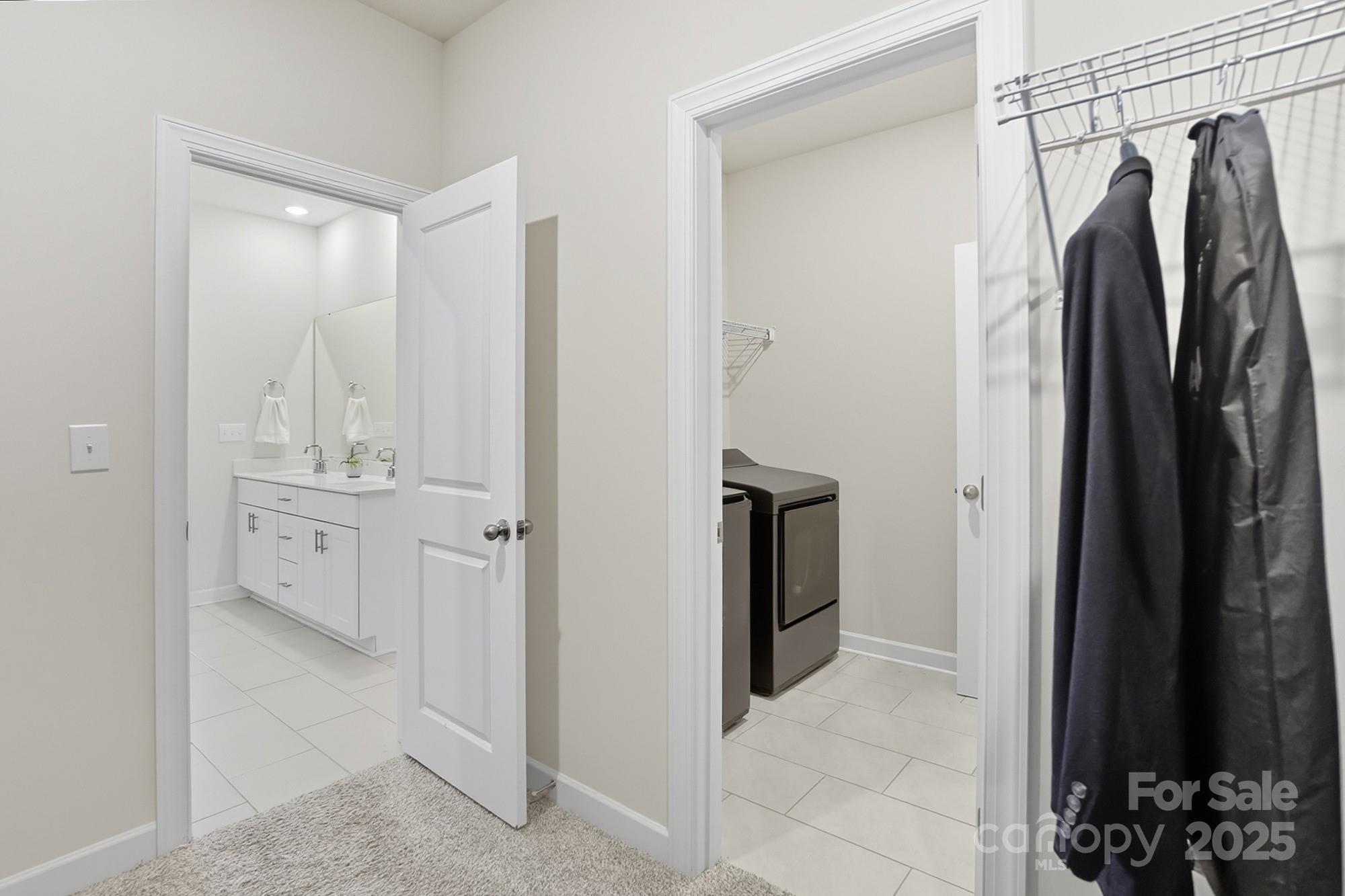 1020 Alicante Avenue Property Photo 25