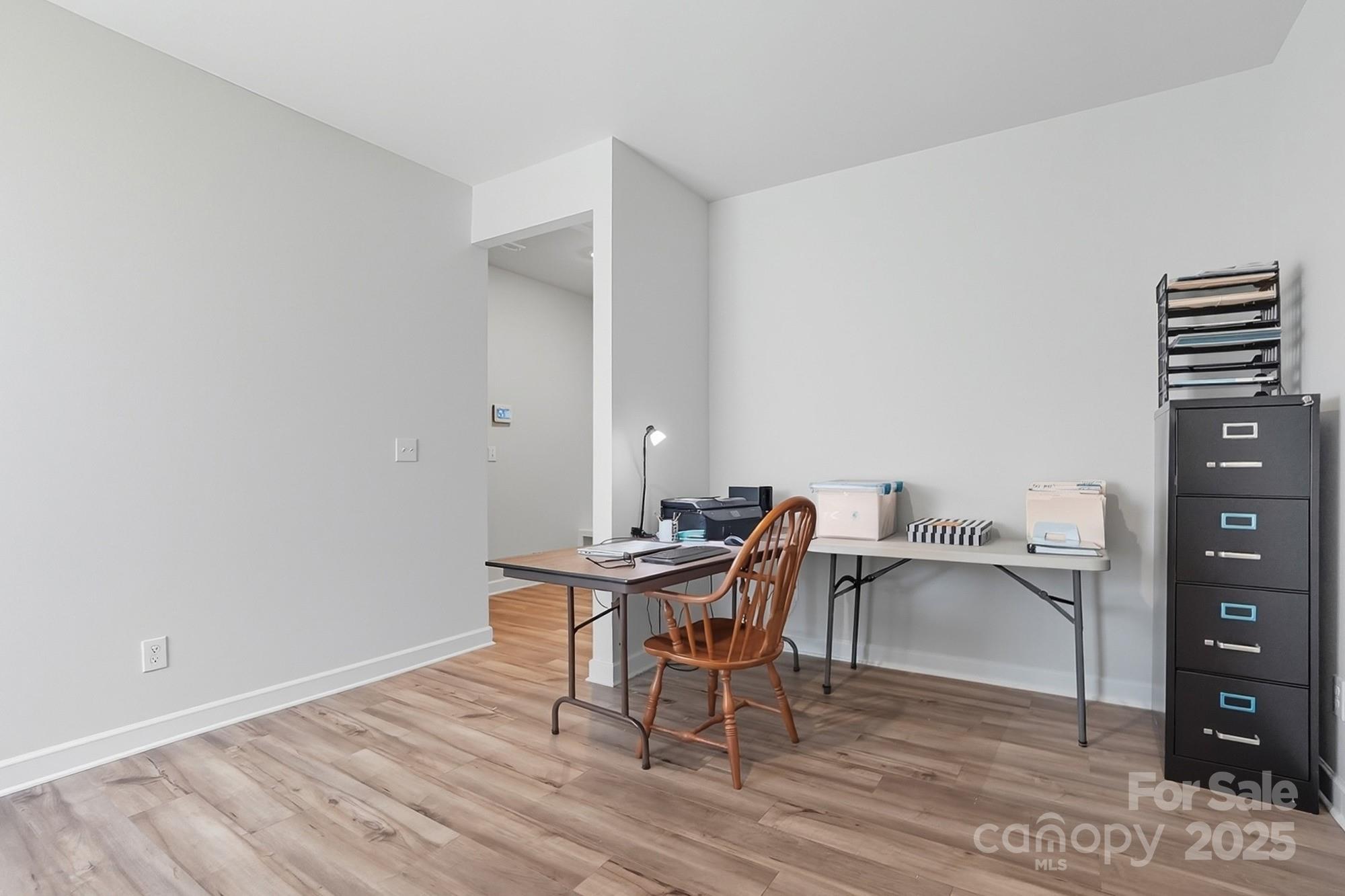 1020 Alicante Avenue Property Photo 36