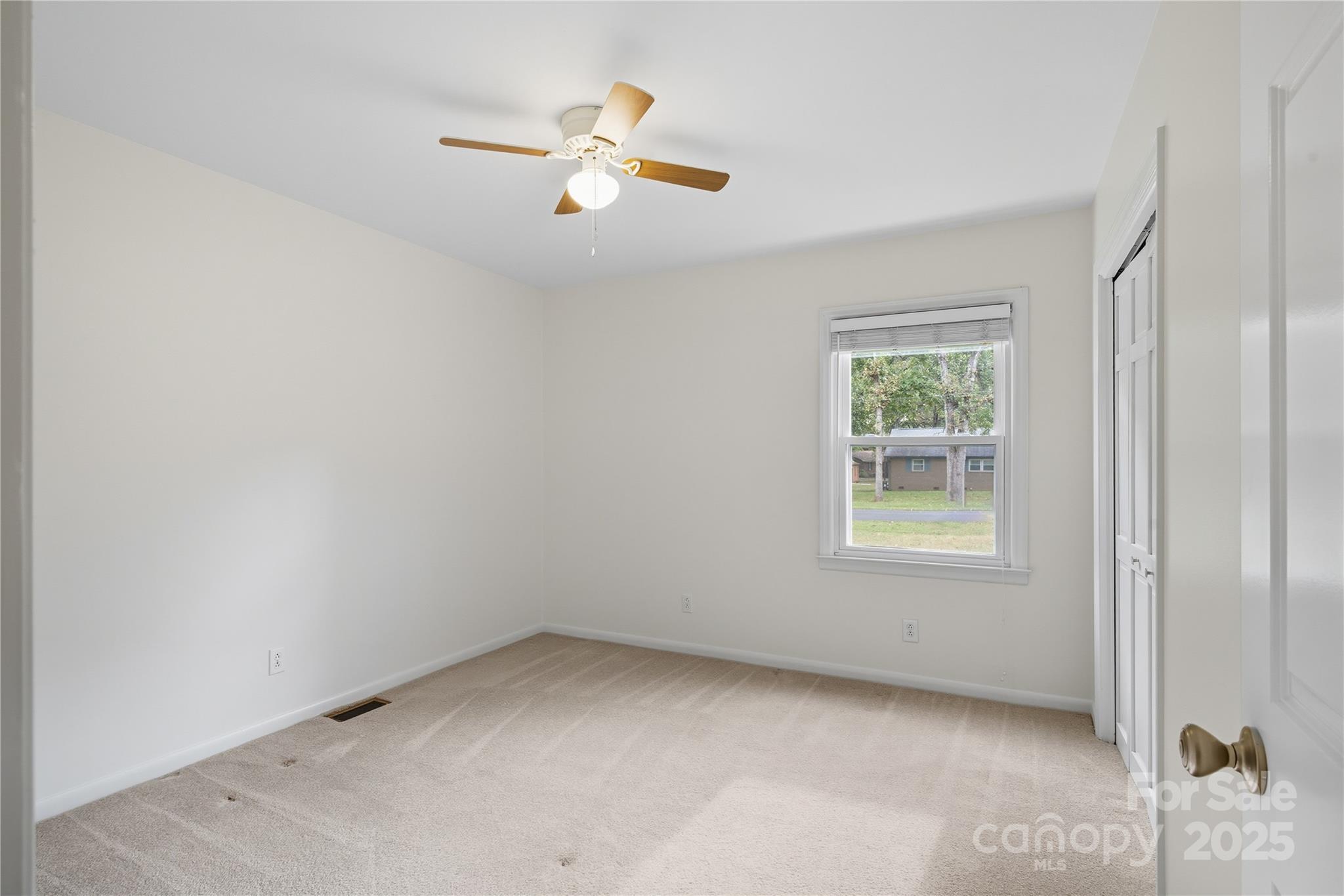 2101 Shady Lane Property Photo 27