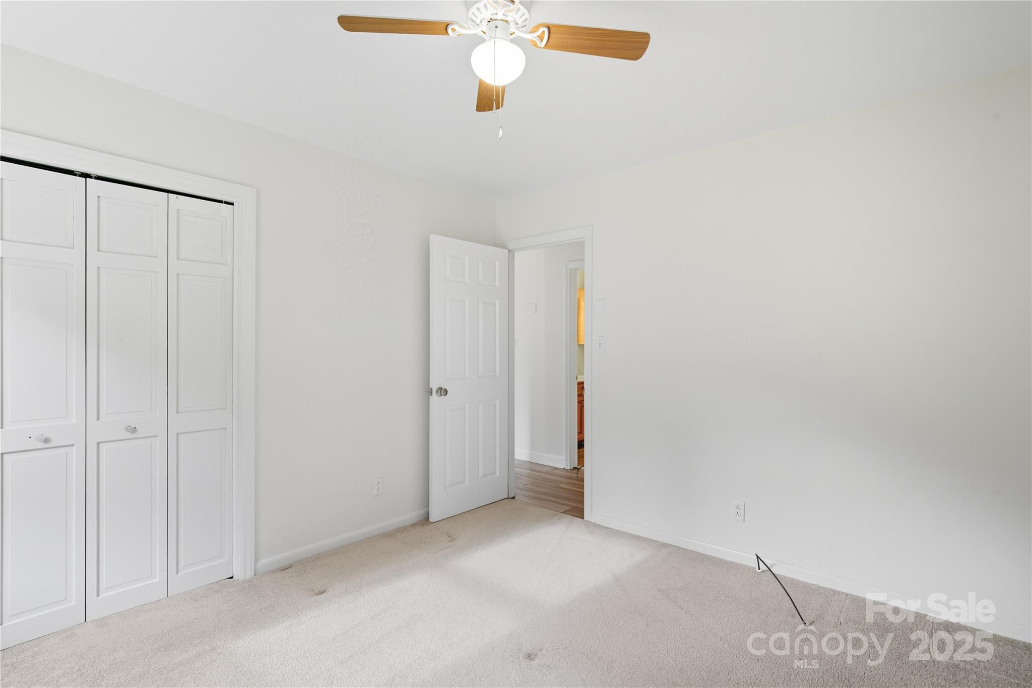 2101 Shady Lane Property Photo 28