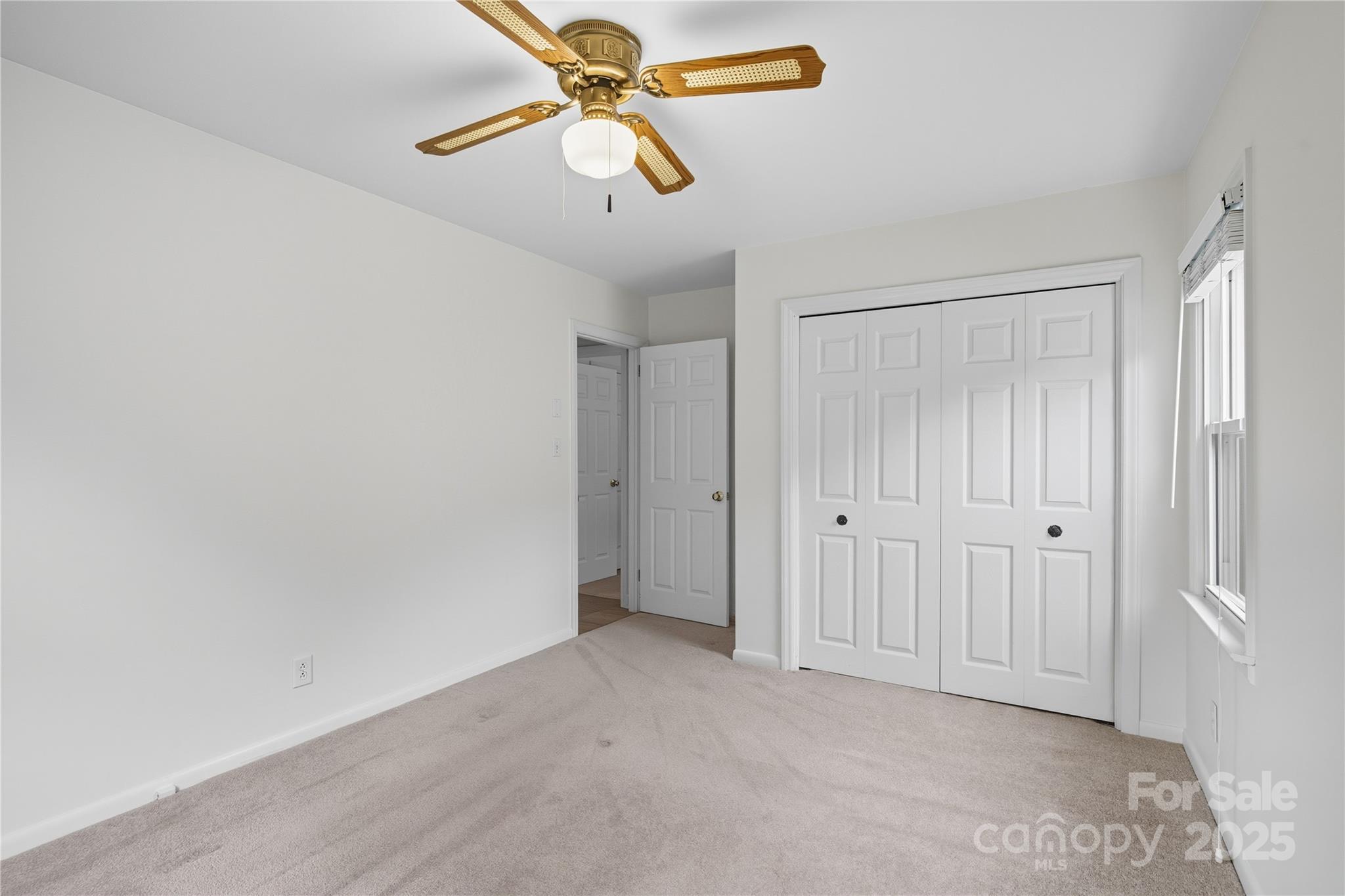 2101 Shady Lane Property Photo 31