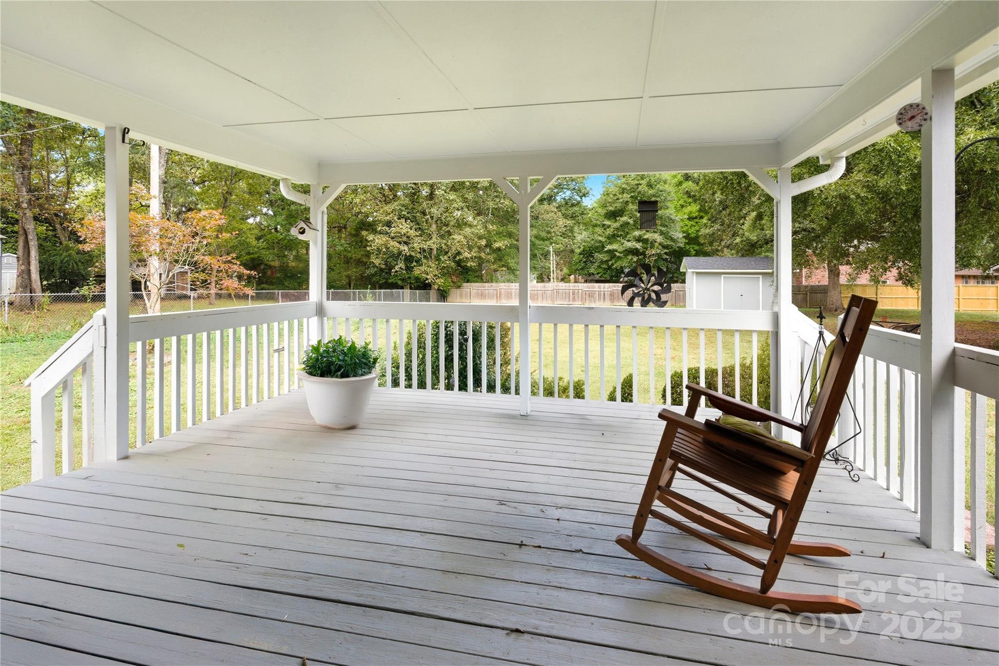 2101 Shady Lane Property Photo 33