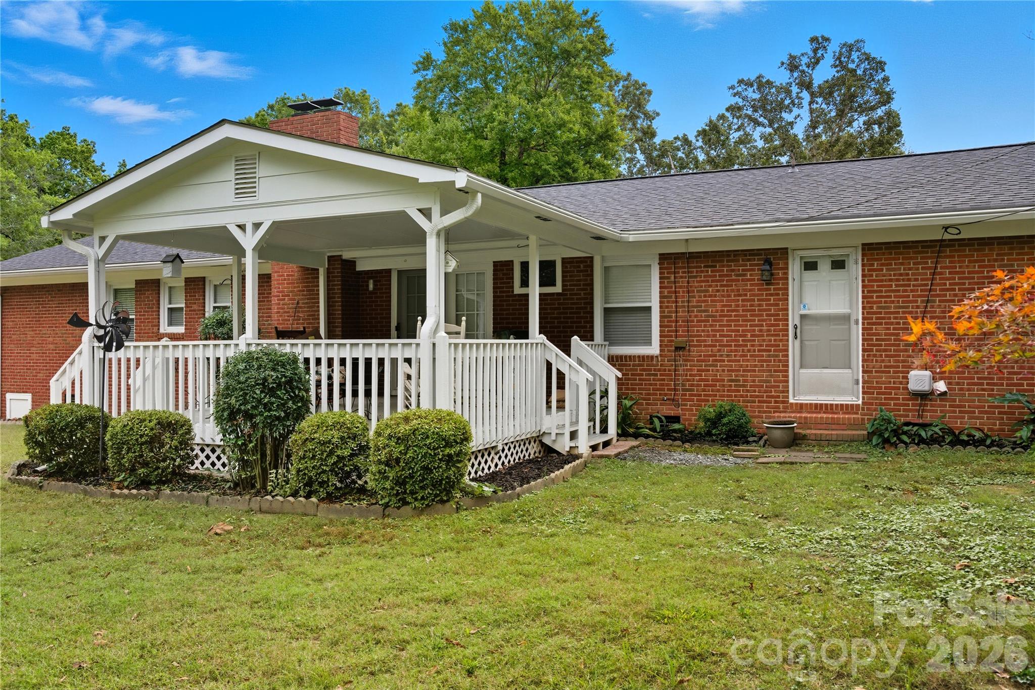 2101 Shady Lane Property Photo 34