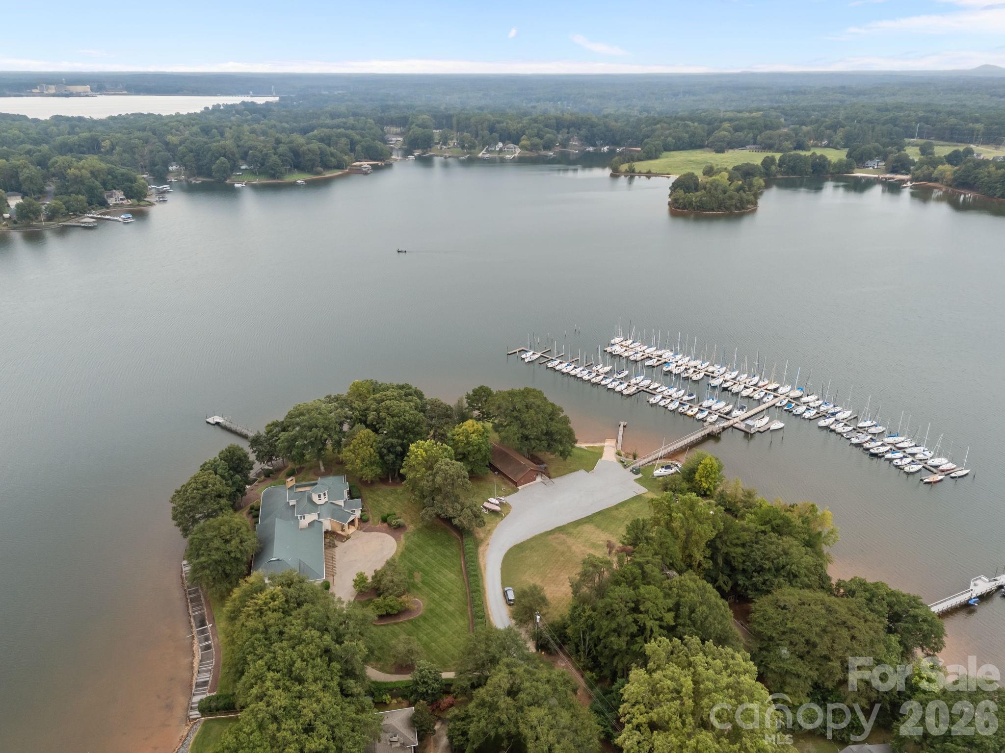 1887 Yacht Club Drive Property Photo 3