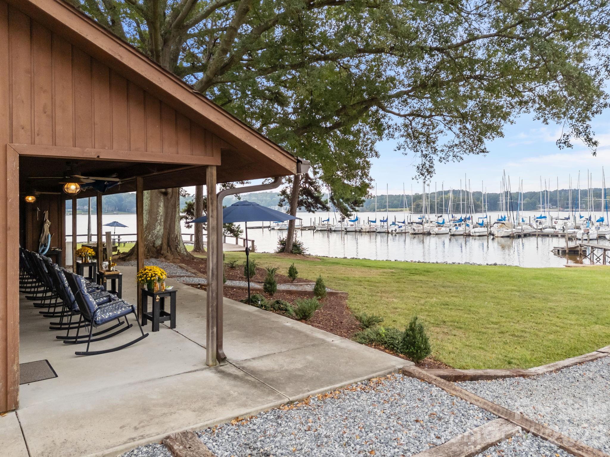1887 Yacht Club Drive Property Photo 6