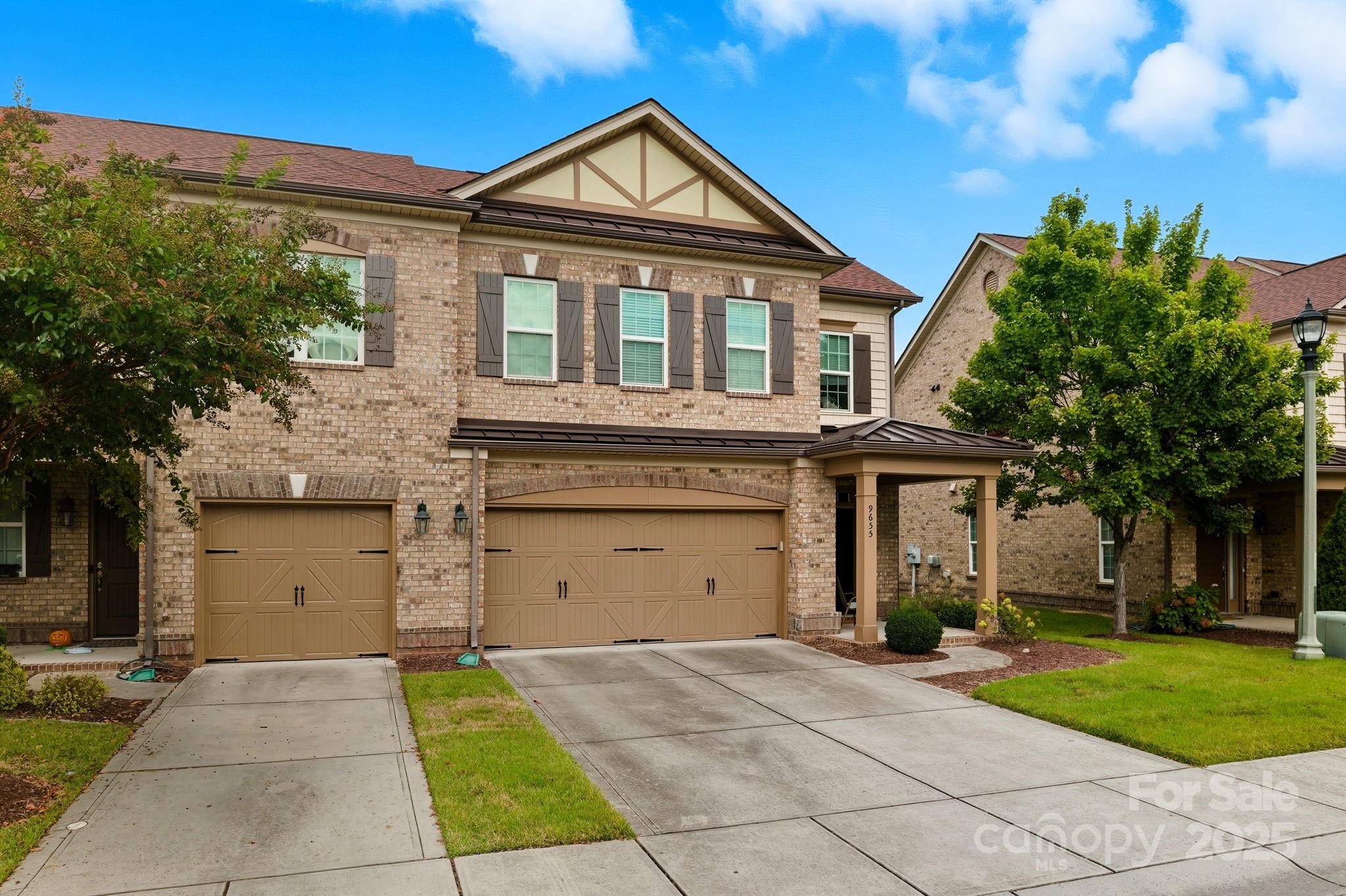 9655 Camberley Avenue Property Photo 2