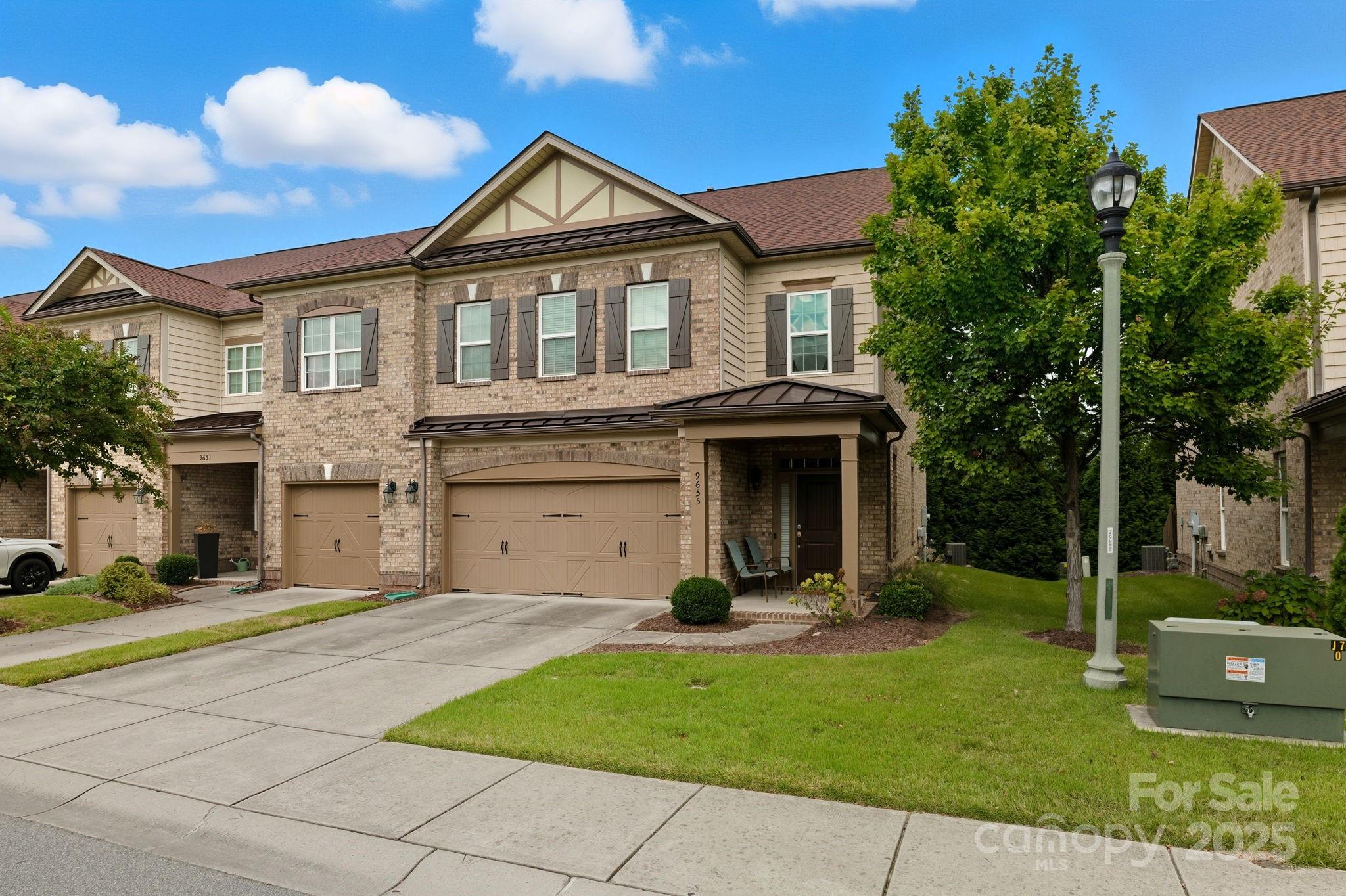 9655 Camberley Avenue Property Photo 3