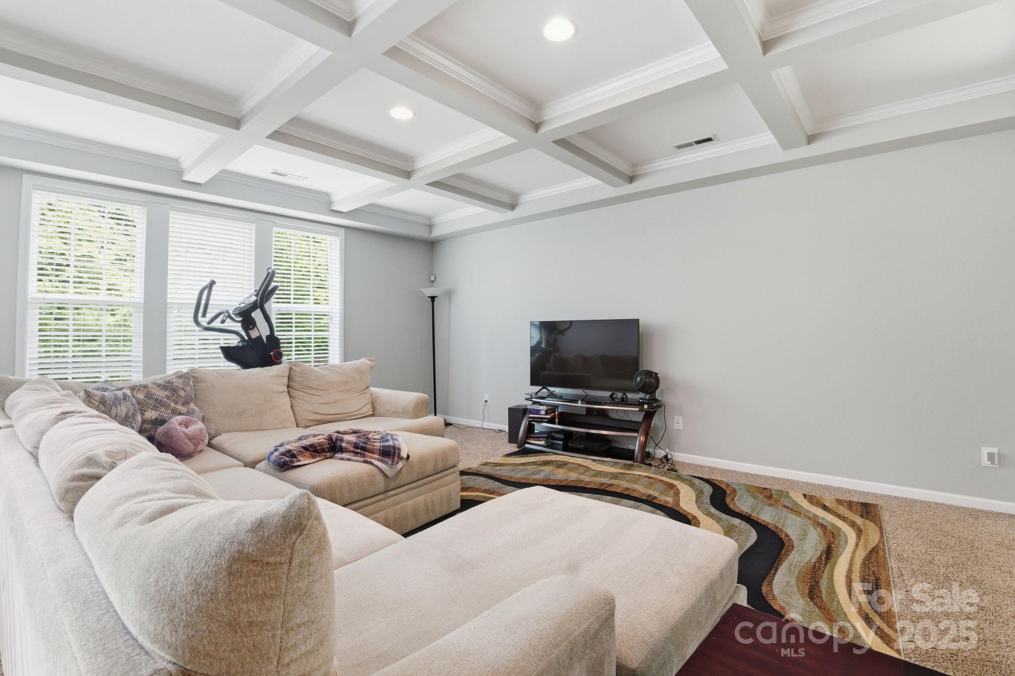 9655 Camberley Avenue Property Photo 6