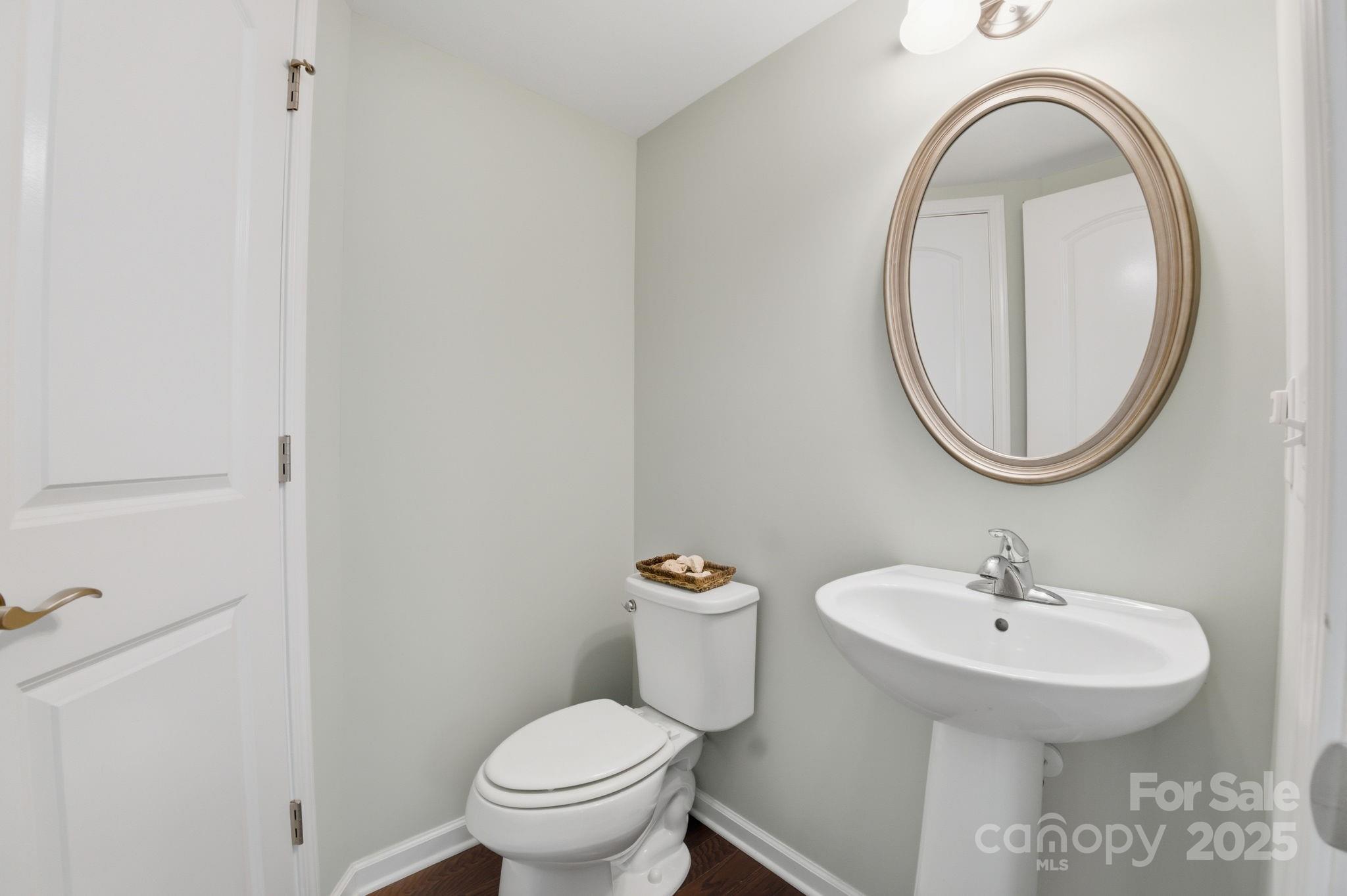 9655 Camberley Avenue Property Photo 12