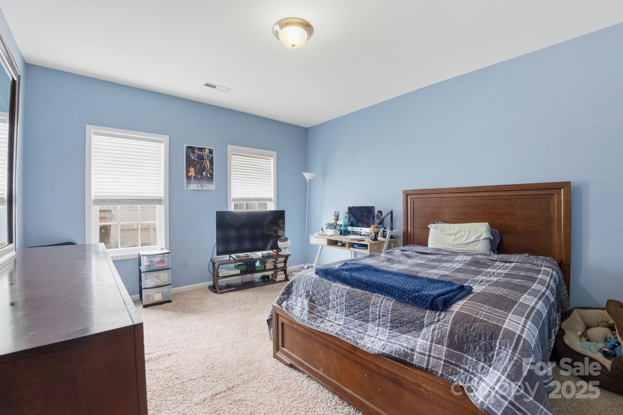 9655 Camberley Avenue Property Photo 19