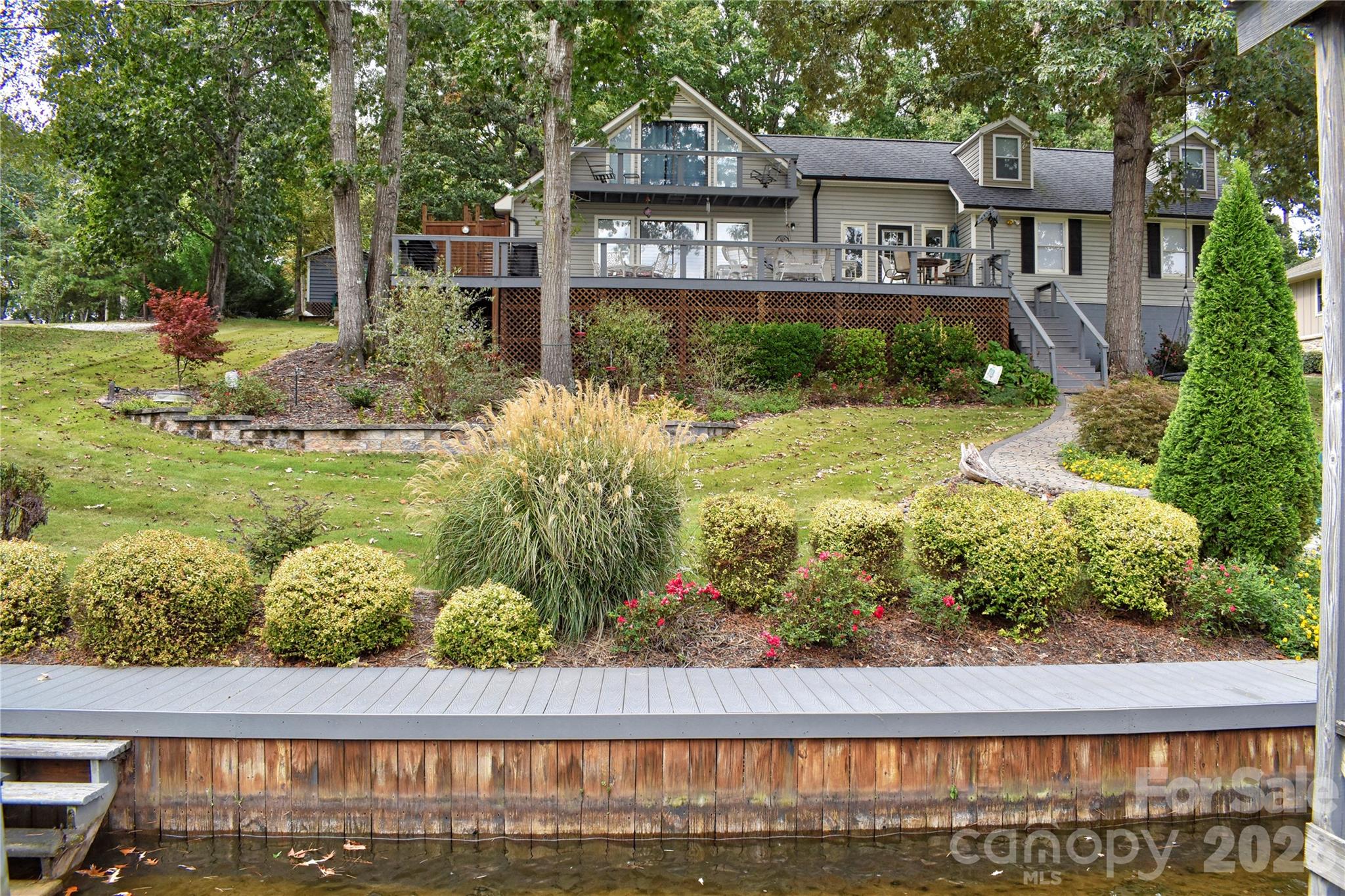117 Sunrise Point Property Photo 4