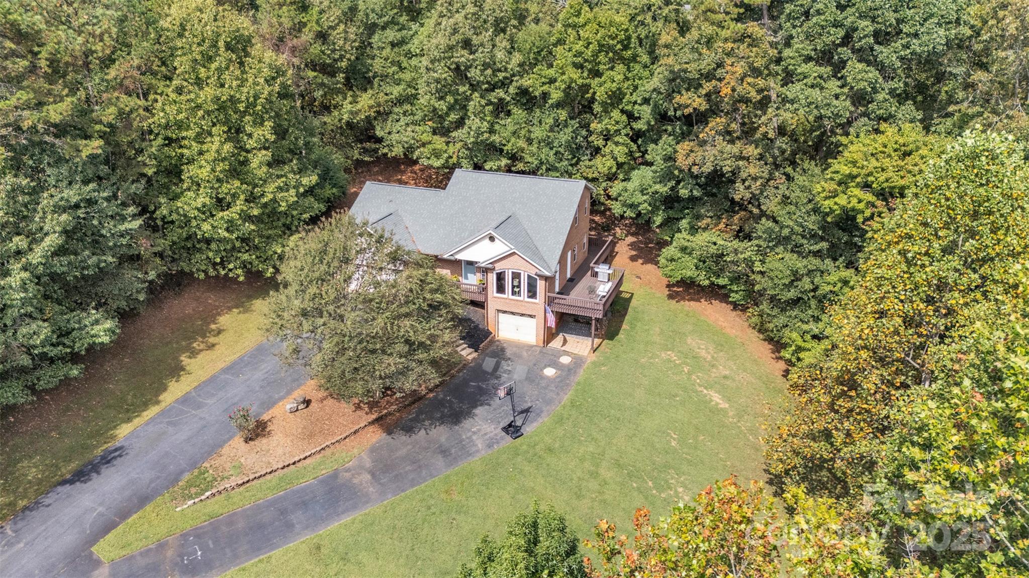 86 Sharon Valley Drive Property Photo 1