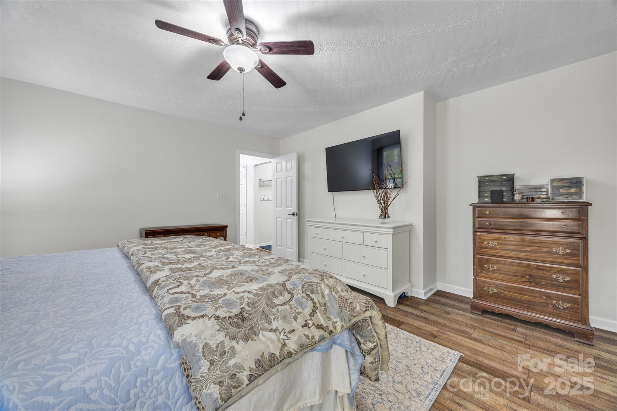 86 Sharon Valley Drive Property Photo 21