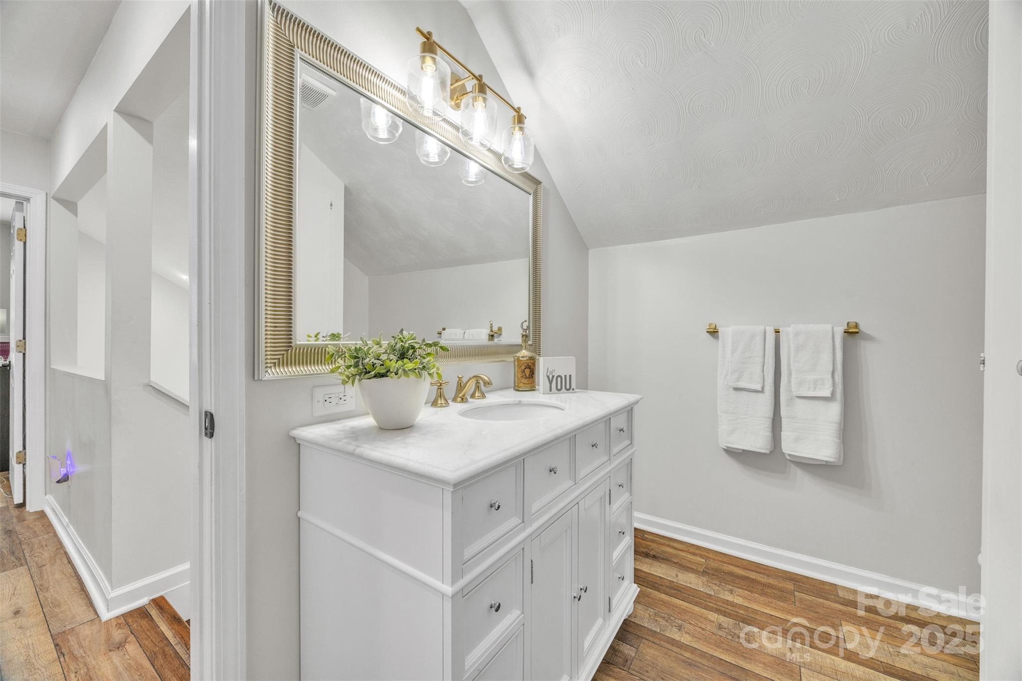 86 Sharon Valley Drive Property Photo 32