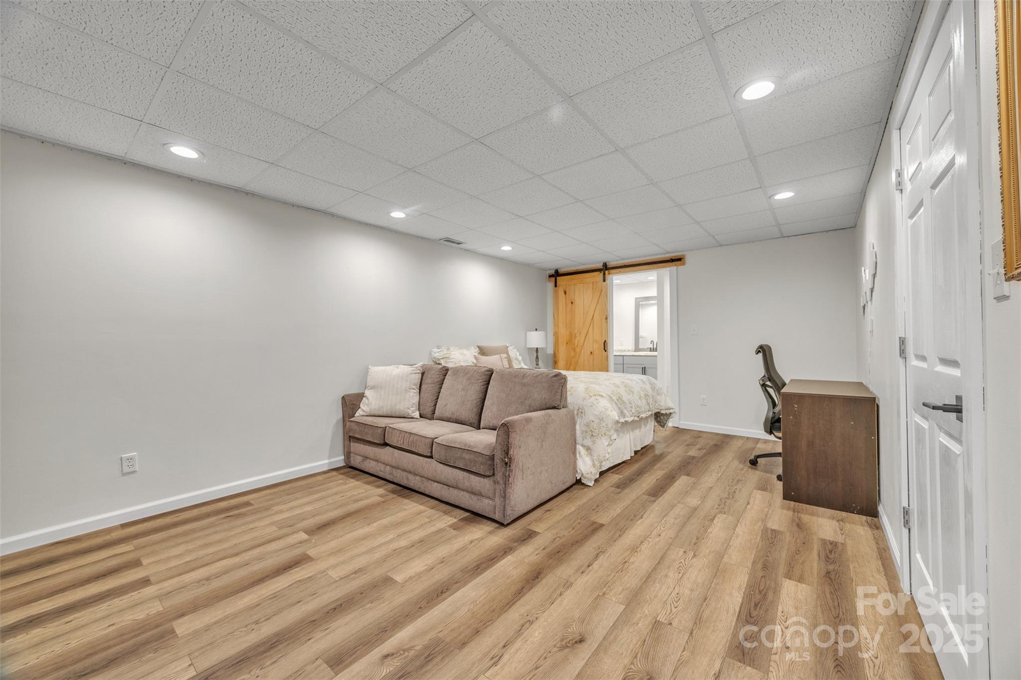 86 Sharon Valley Drive Property Photo 34