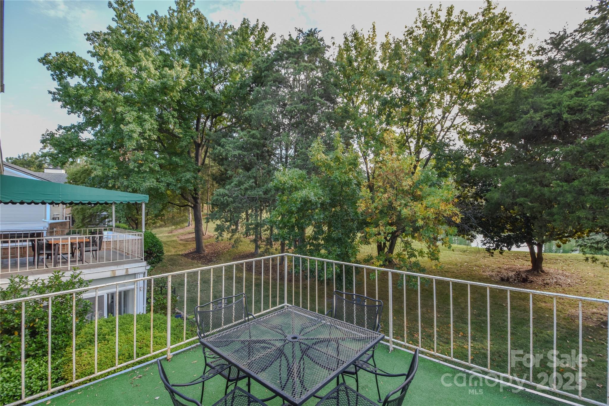 8333 Meadow Lakes Drive Property Photo 18