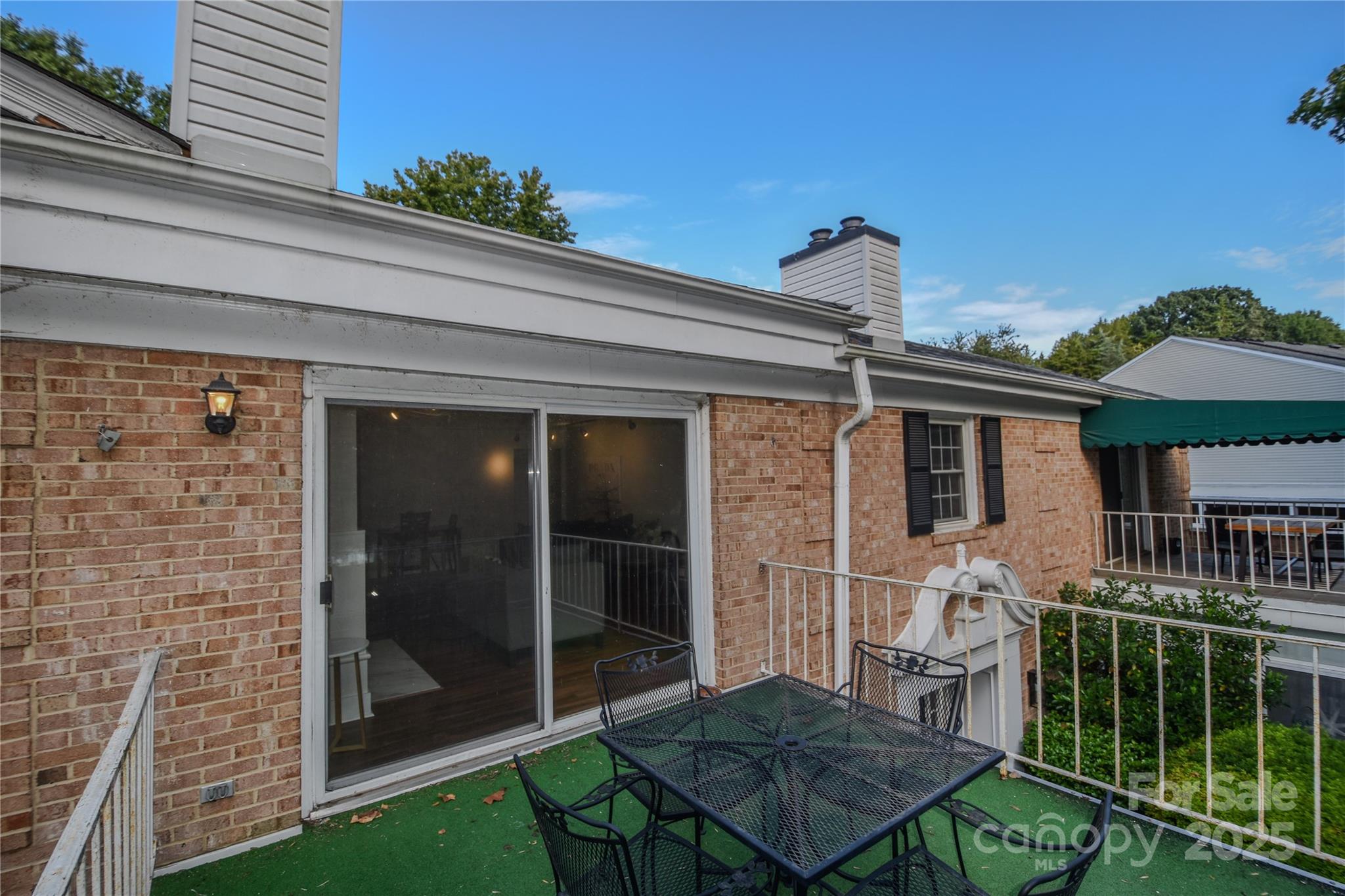 8333 Meadow Lakes Drive Property Photo 19