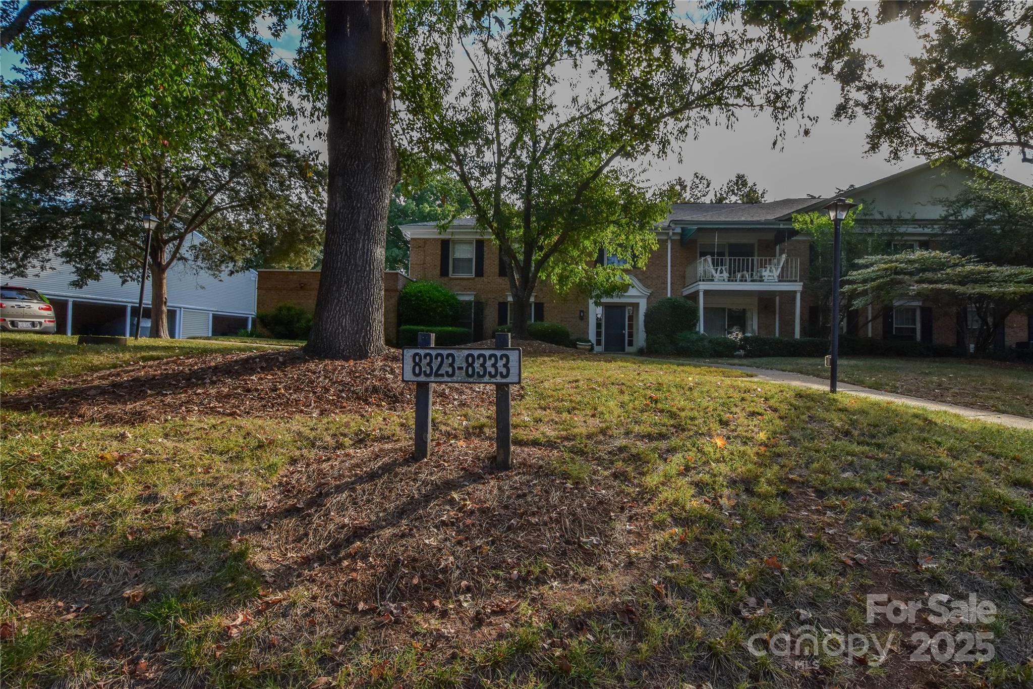 8333 Meadow Lakes Drive Property Photo 21